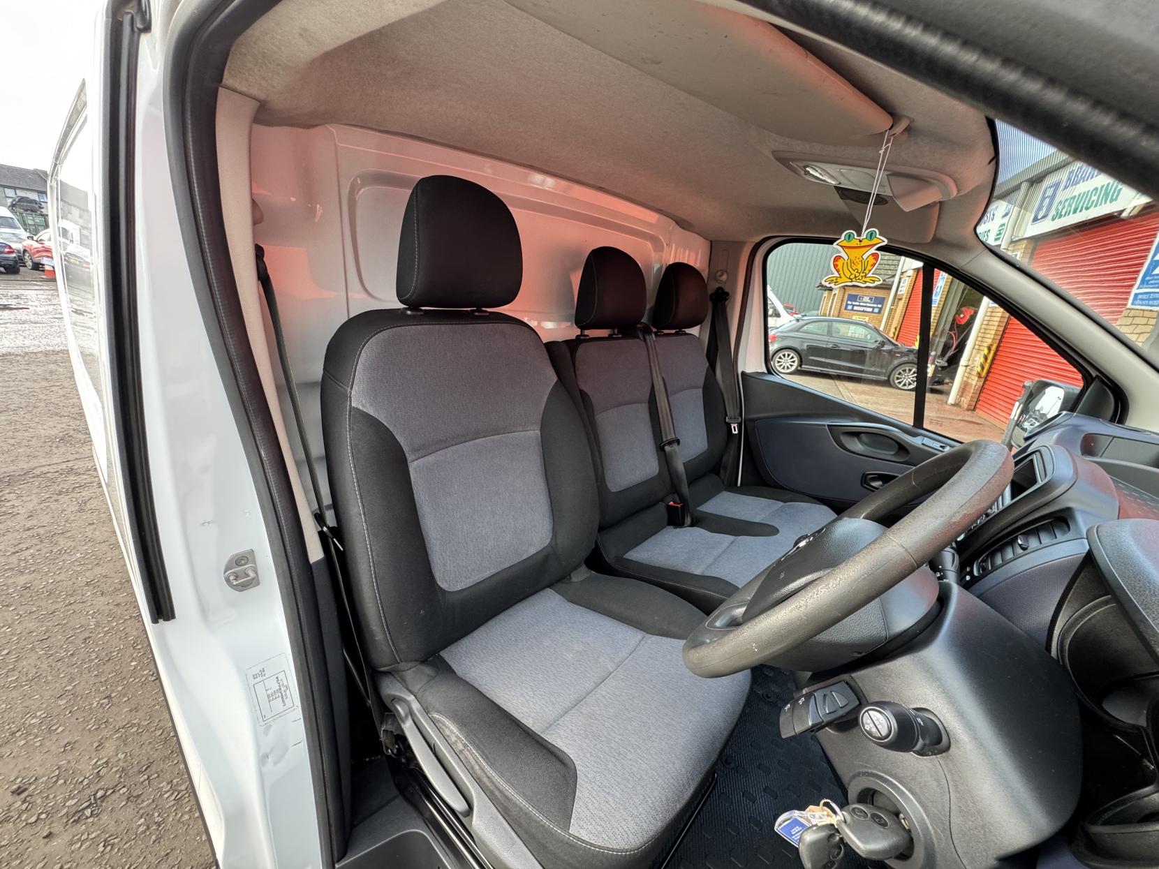 Vauxhall Vivaro 1.6 CDTi 2700 Panel Van 5dr Diesel Manual L1 H1 Euro 6 (95 ps)