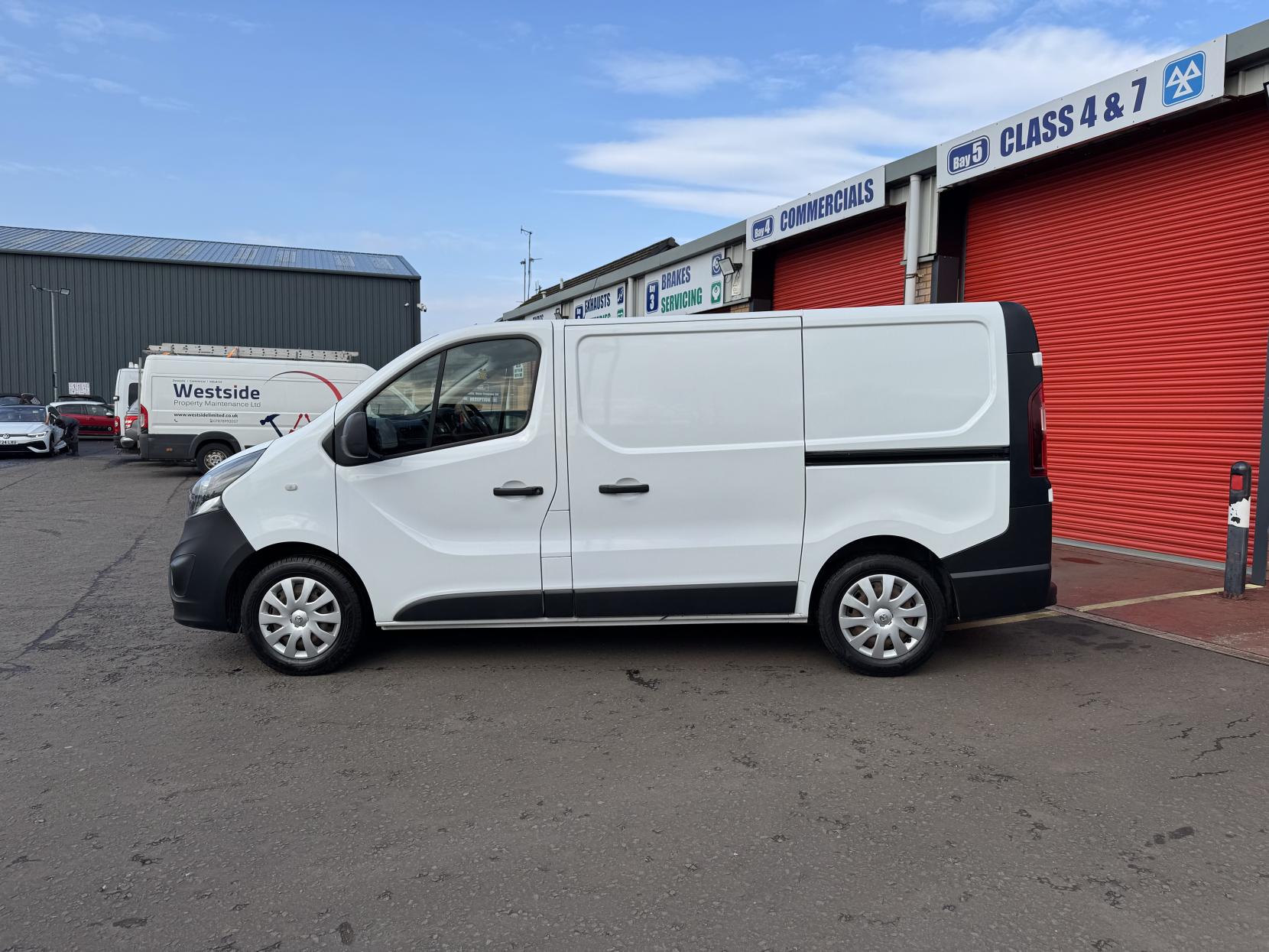 Vauxhall Vivaro 1.6 CDTi 2700 Panel Van 5dr Diesel Manual L1 H1 Euro 6 (95 ps)