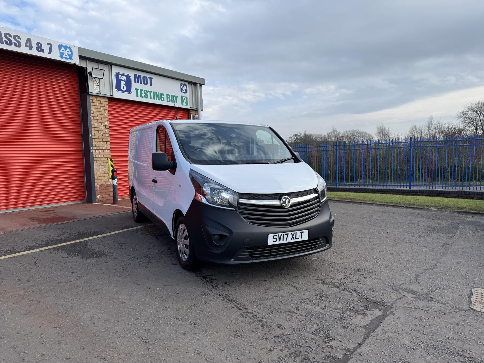 Vauxhall Vivaro 1.6 CDTi 2700 Panel Van 5dr Diesel Manual L1 H1 Euro 6 (95 ps)