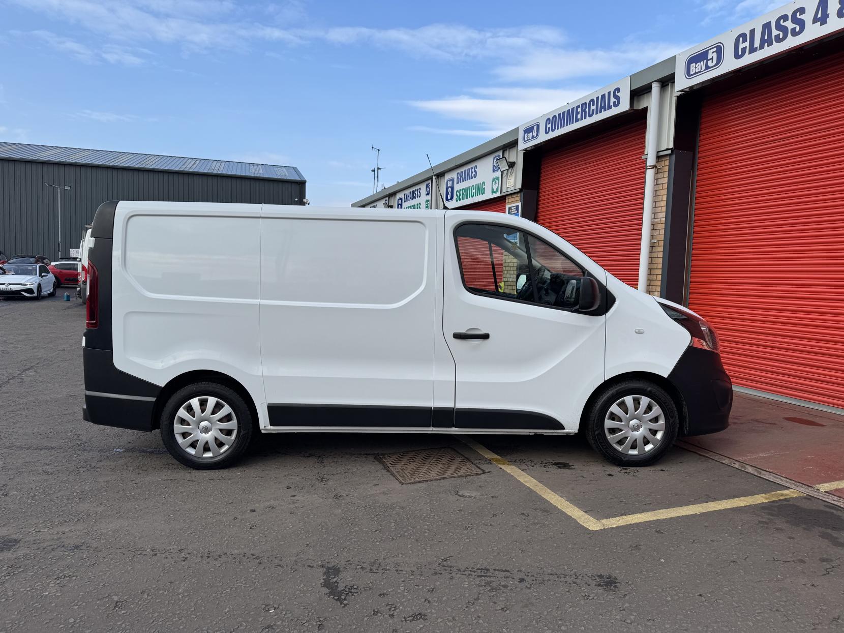 Vauxhall Vivaro 1.6 CDTi 2700 Panel Van 5dr Diesel Manual L1 H1 Euro 6 (95 ps)