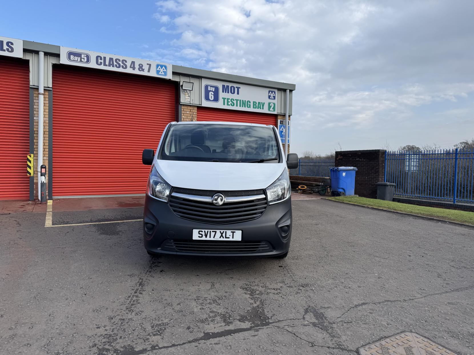 Vauxhall Vivaro 1.6 CDTi 2700 Panel Van 5dr Diesel Manual L1 H1 Euro 6 (95 ps)