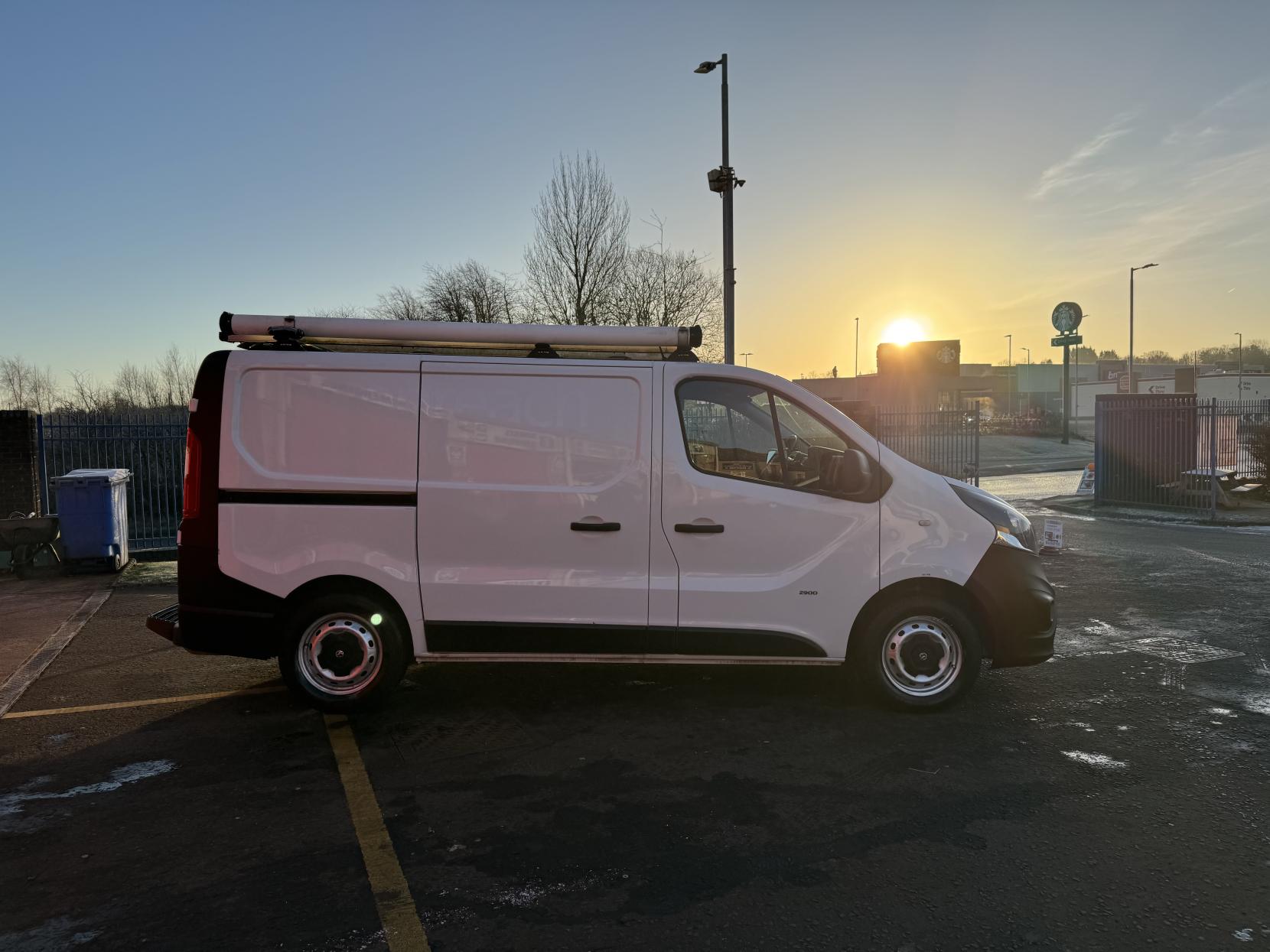 Vauxhall Vivaro 1.6 CDTi 2900 ecoFLEX Panel Van 5dr Diesel Manual L1 H1 Euro 5 (s/s) (90 ps)