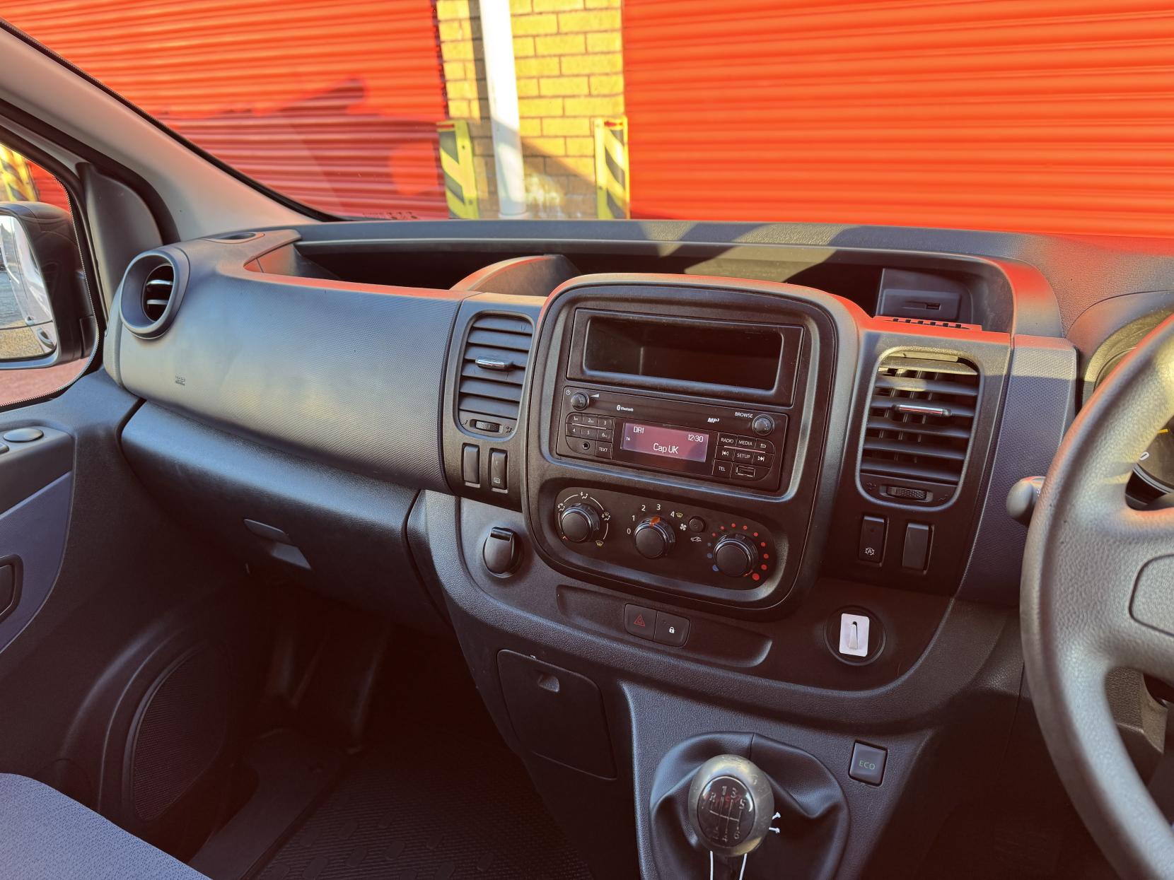 Vauxhall Vivaro 1.6 CDTi 2900 ecoFLEX Panel Van 5dr Diesel Manual L1 H1 Euro 5 (s/s) (90 ps)