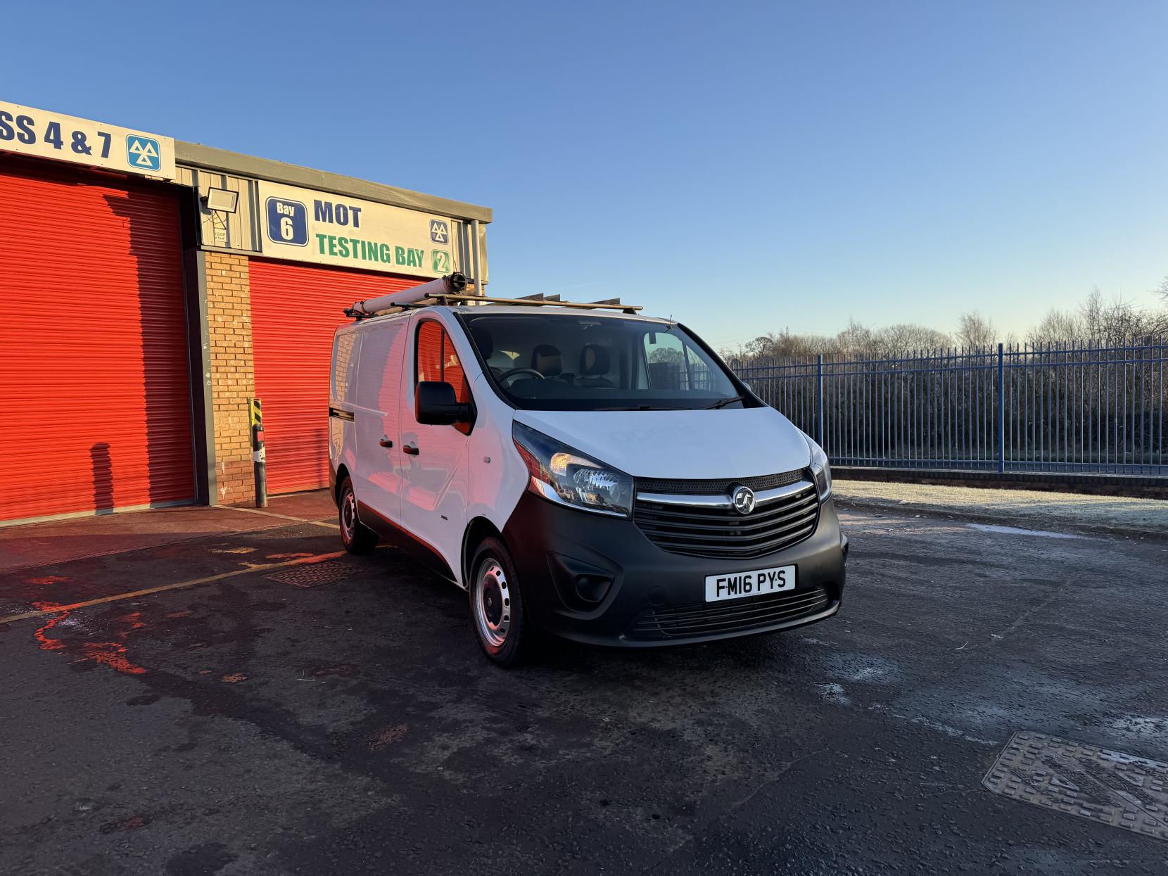 Vauxhall Vivaro 1.6 CDTi 2900 ecoFLEX Panel Van 5dr Diesel Manual L1 H1 Euro 5 (s/s) (90 ps)