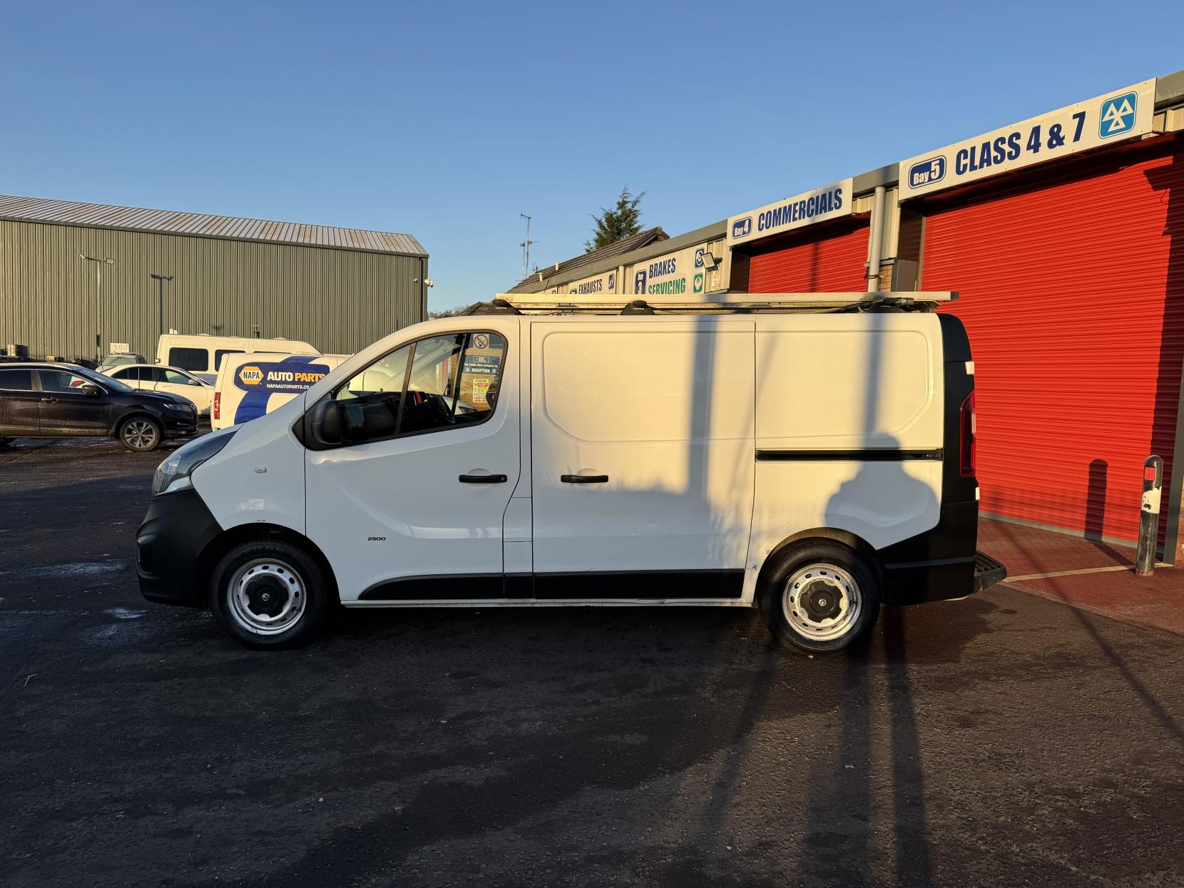 Vauxhall Vivaro 1.6 CDTi 2900 ecoFLEX Panel Van 5dr Diesel Manual L1 H1 Euro 5 (s/s) (90 ps)