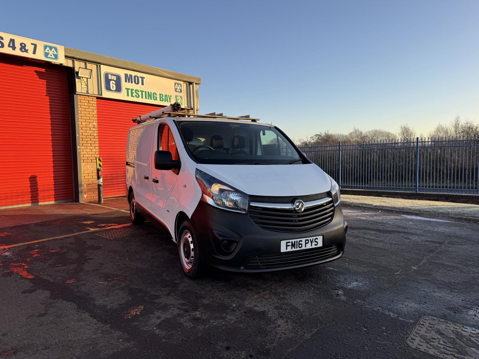 Vauxhall Vivaro 1.6 CDTi 2900 ecoFLEX Panel Van 5dr Diesel Manual L1 H1 Euro 5 (s/s) (90 ps)