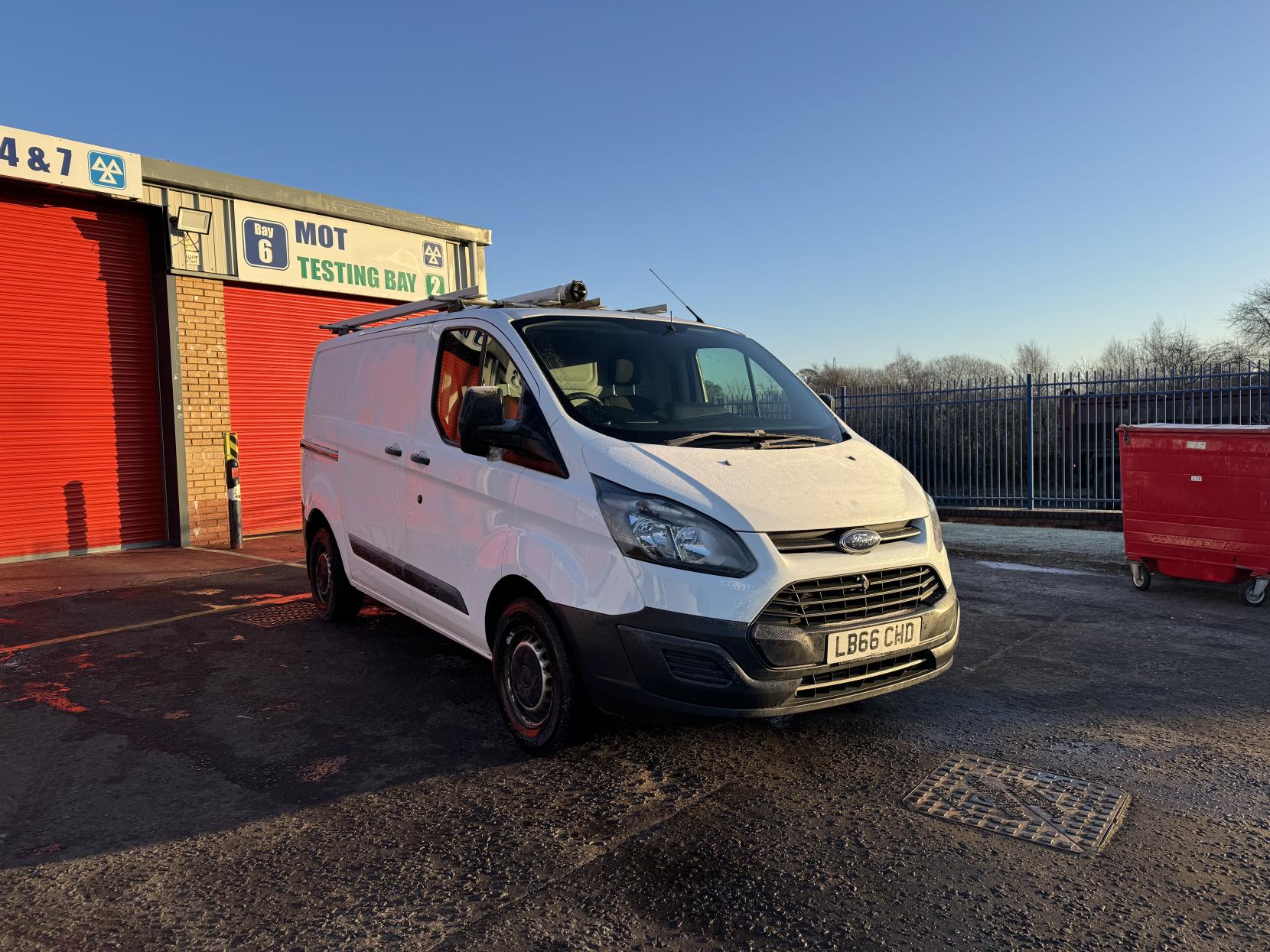 Ford Transit Custom 2.0 TDCi 310 Panel Van 5dr Diesel Manual L1 H1 (163 g/km, 104 bhp)