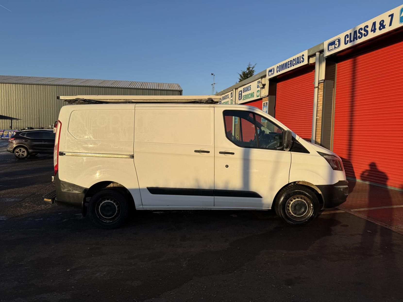 Ford Transit Custom 2.0 TDCi 310 Panel Van 5dr Diesel Manual L1 H1 (163 g/km, 104 bhp)