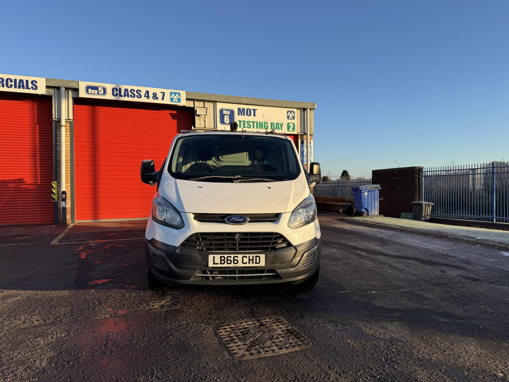 Ford Transit Custom 2.0 TDCi 310 Panel Van 5dr Diesel Manual L1 H1 (163 g/km, 104 bhp)