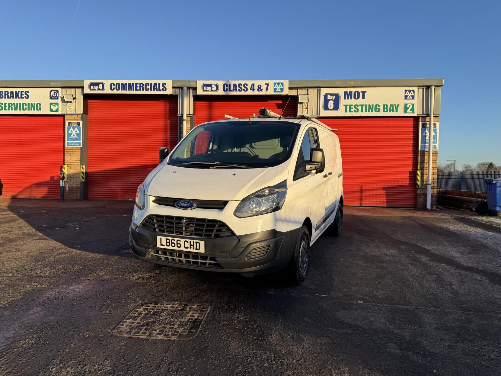 Ford Transit Custom 2.0 TDCi 310 Panel Van 5dr Diesel Manual L1 H1 (163 g/km, 104 bhp)