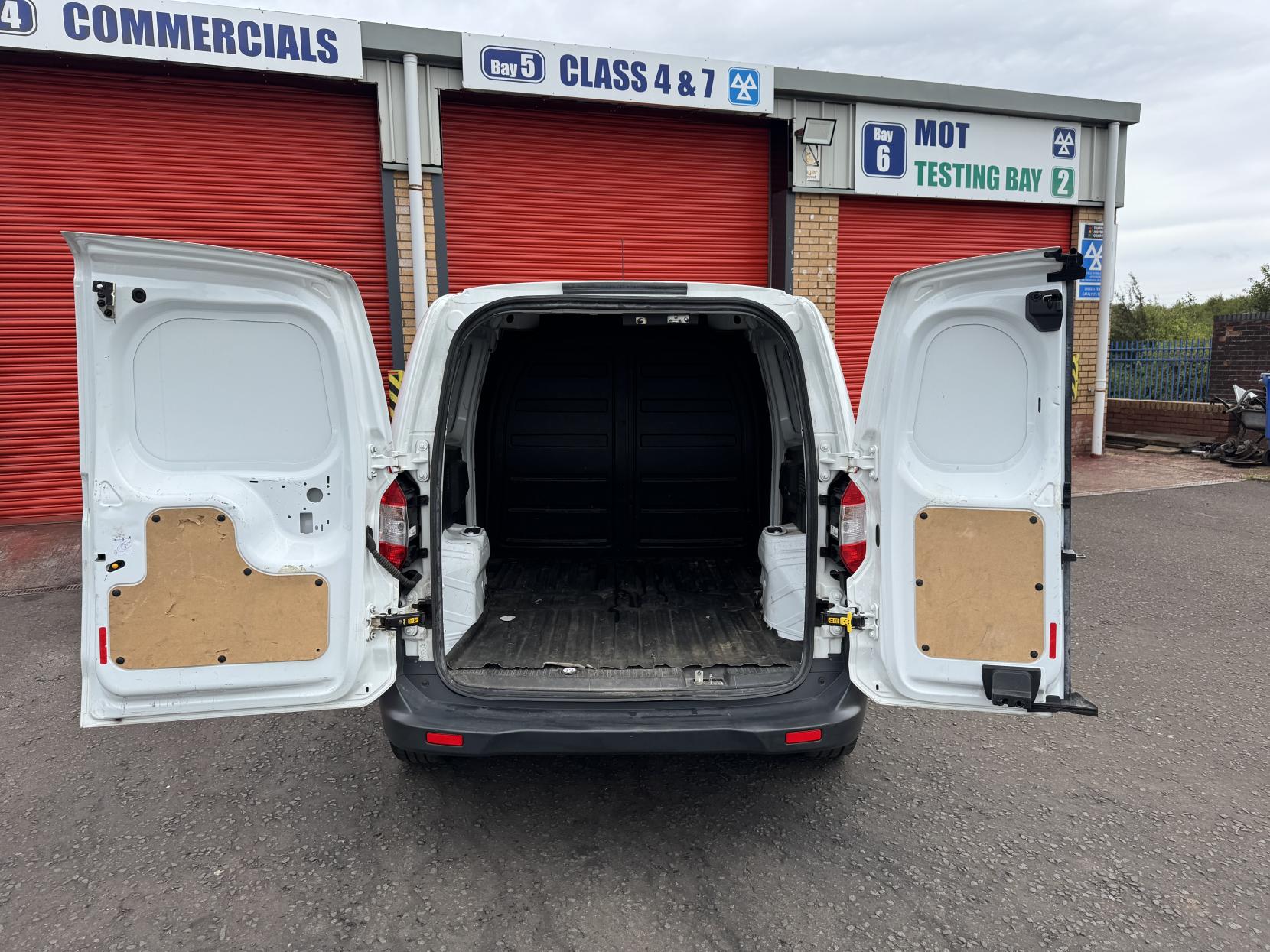 Ford Transit Courier 1.5 TDCi Leader Panel Van 4dr Diesel Manual L1 Euro 6 (75 ps)