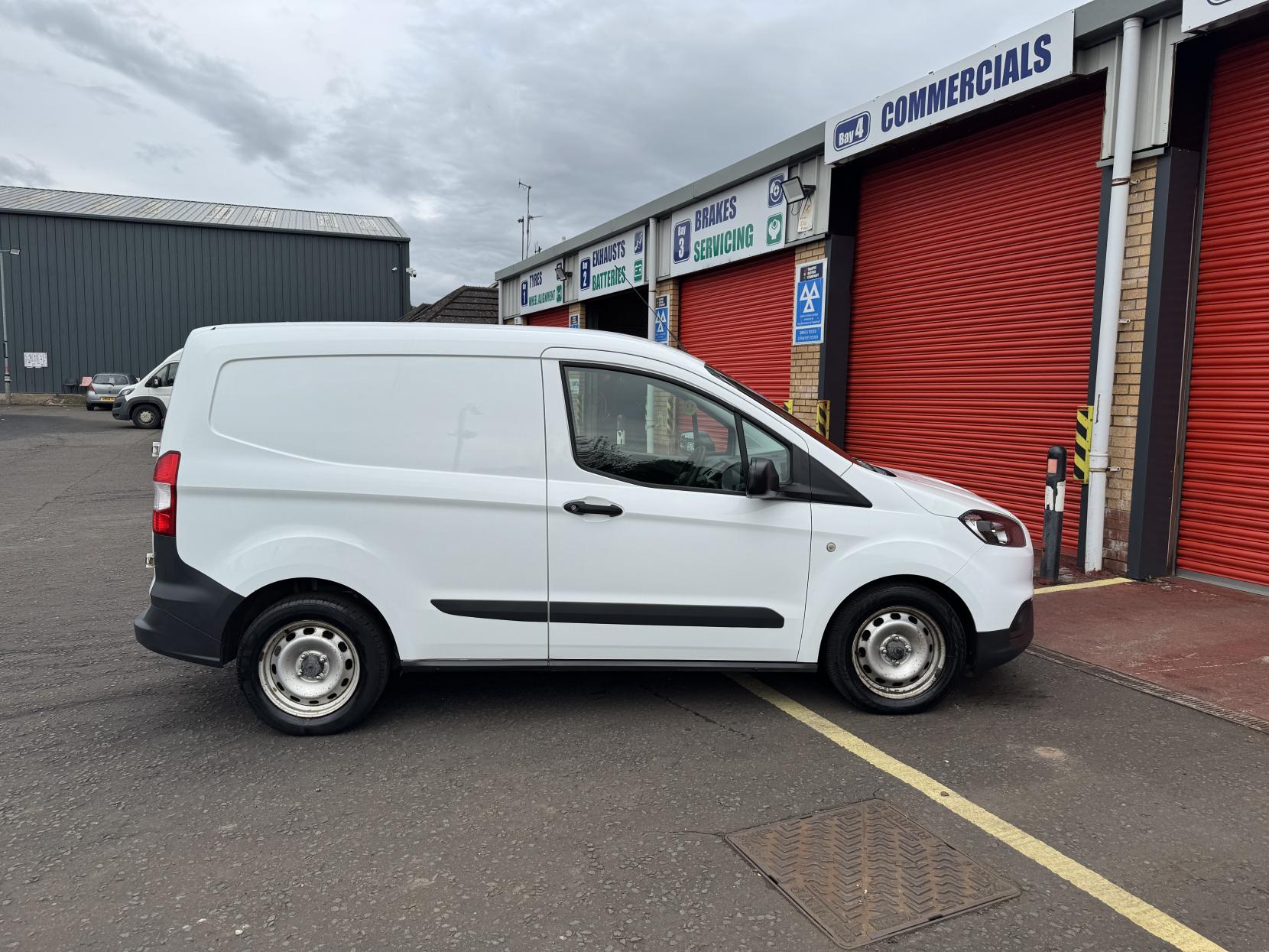 Ford Transit Courier 1.5 TDCi Leader Panel Van 4dr Diesel Manual L1 Euro 6 (75 ps)
