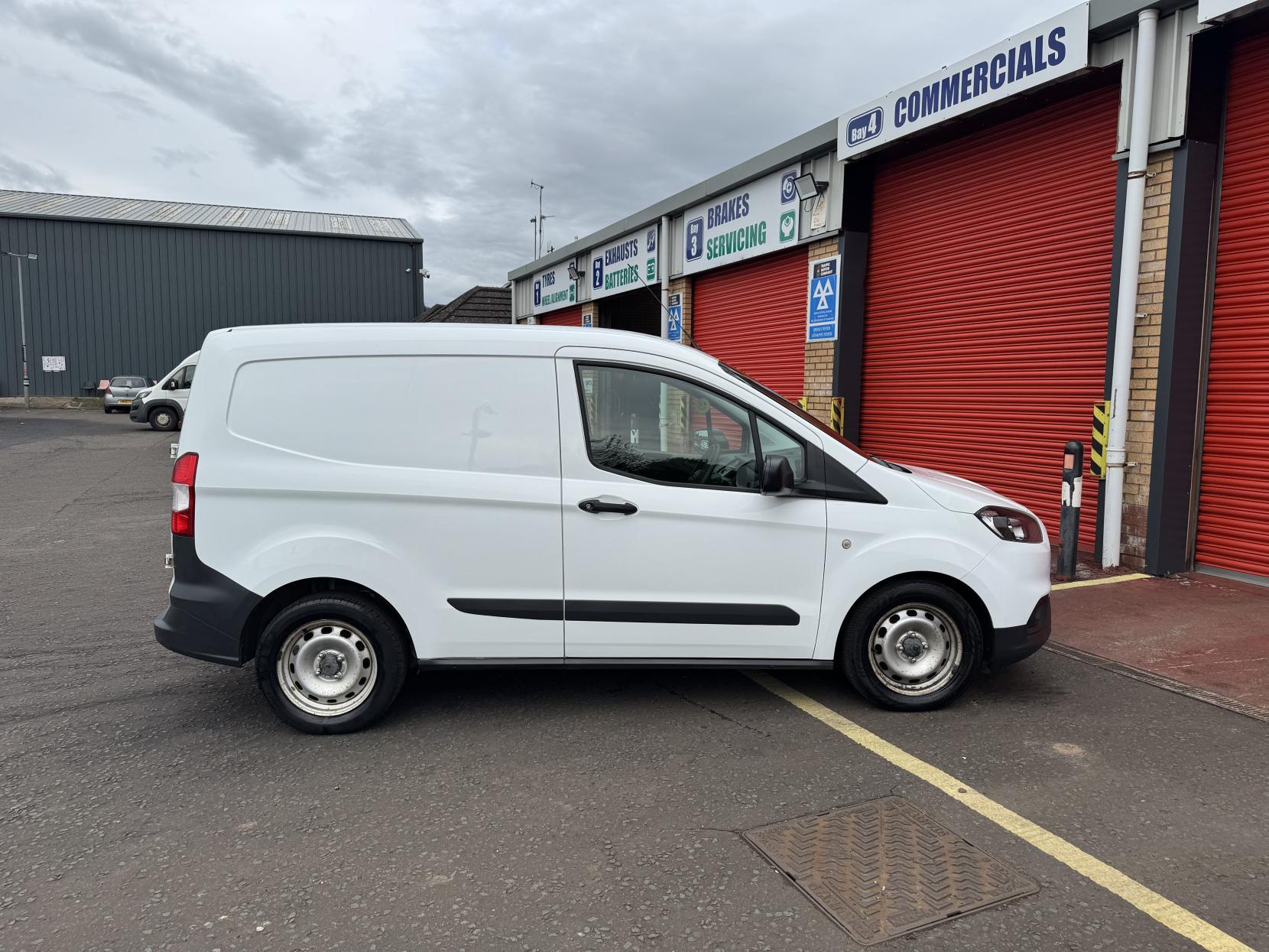 Ford Transit Courier 1.5 TDCi Leader Panel Van 4dr Diesel Manual L1 Euro 6 (75 ps)