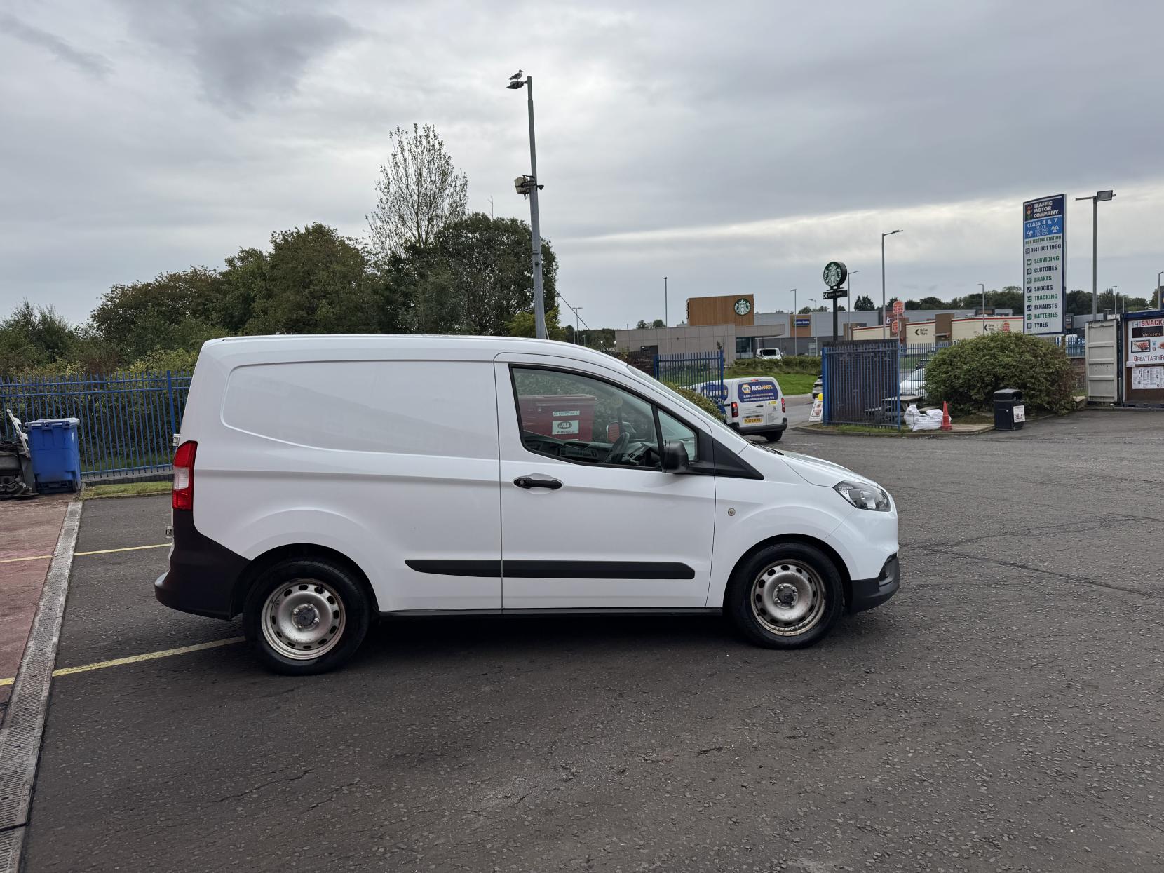 Ford Transit Courier 1.5 TDCi Leader Panel Van 4dr Diesel Manual L1 Euro 6 (75 ps)