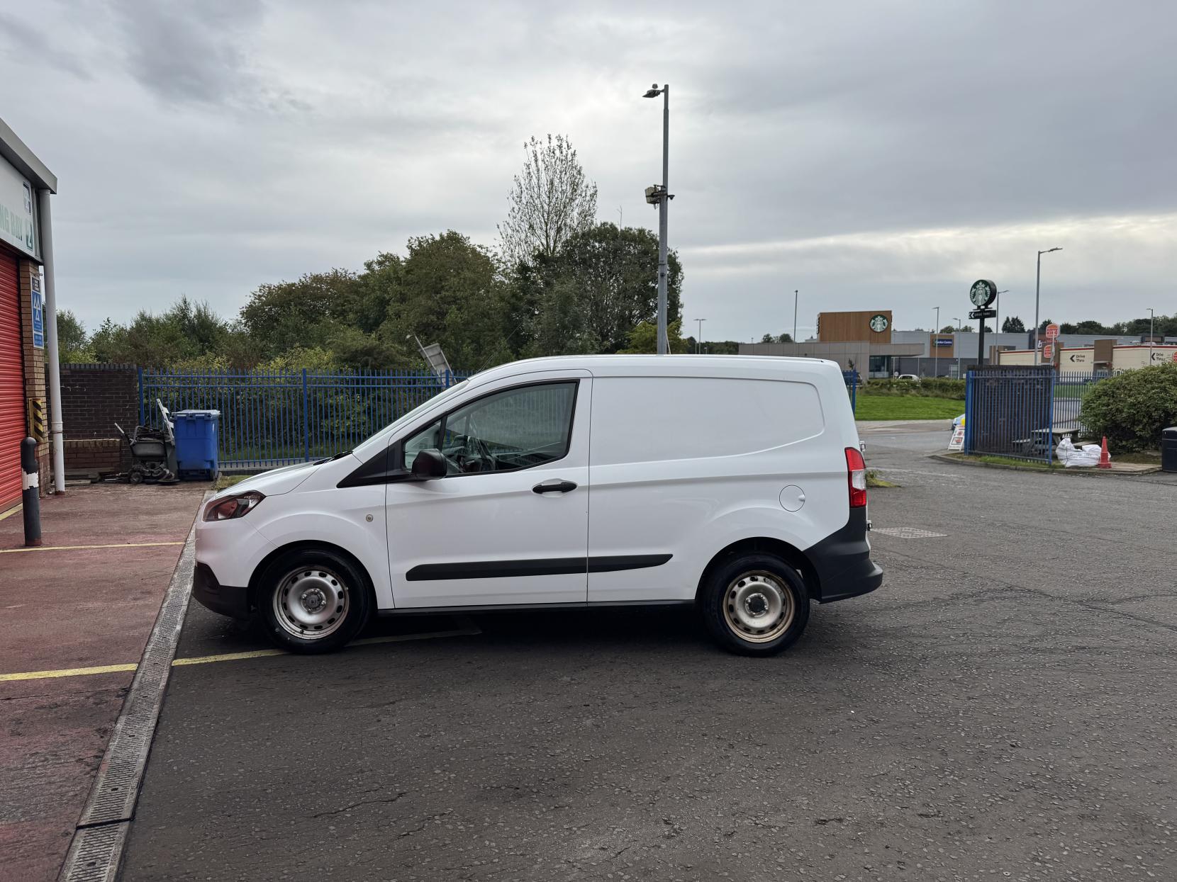 Ford Transit Courier 1.5 TDCi Leader Panel Van 4dr Diesel Manual L1 Euro 6 (75 ps)