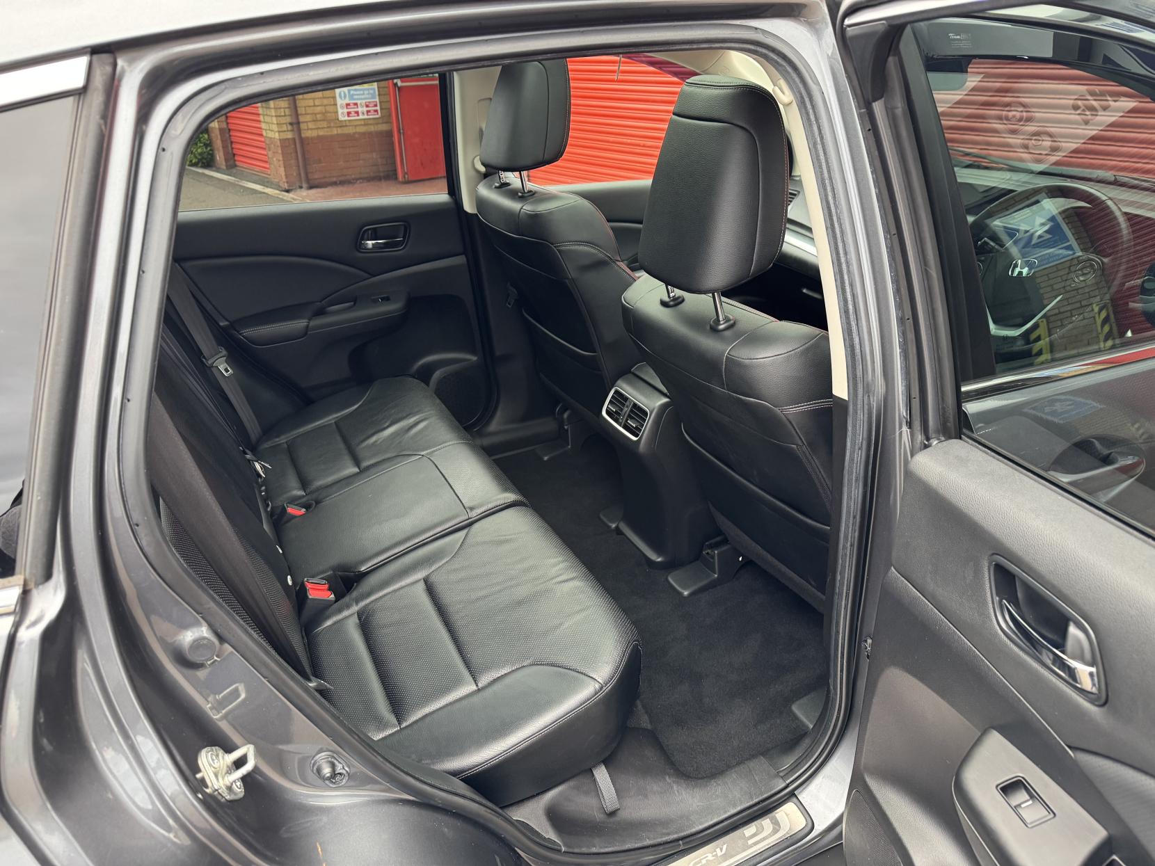 Honda CR-V 1.6 i-DTEC EX SUV 5dr Diesel Manual 4WD Euro 6 (s/s) (160 ps)