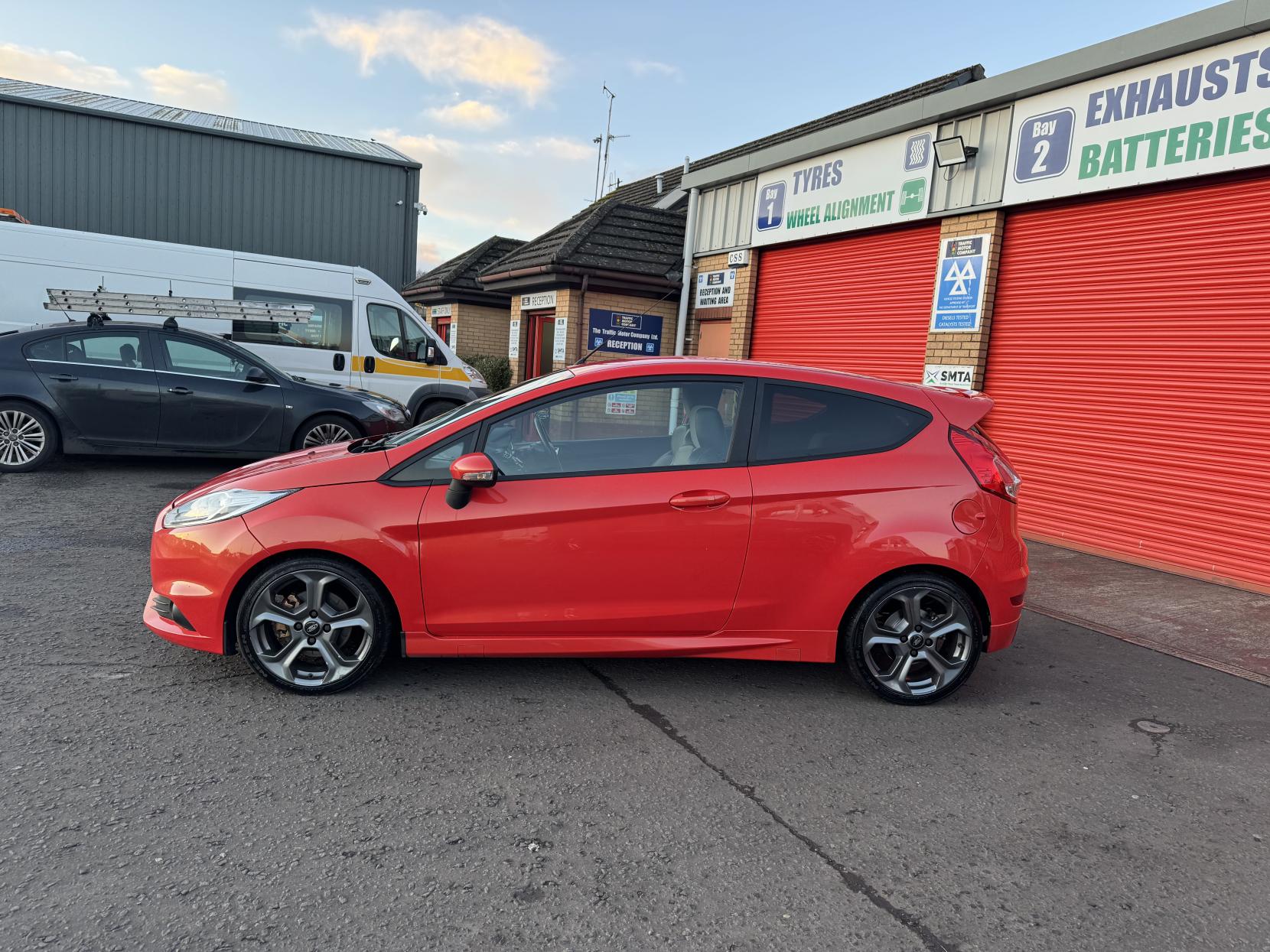 Ford Fiesta 1.6T EcoBoost ST-2 Hatchback 3dr Petrol Manual Euro 5 (182 ps)