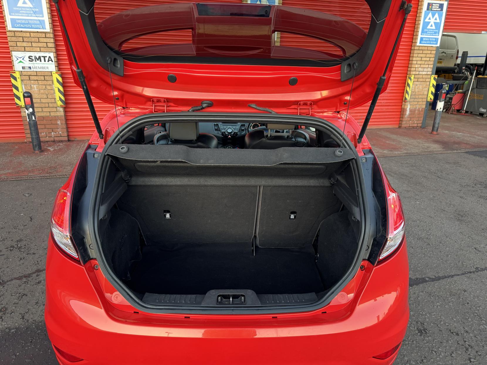 Ford Fiesta 1.6T EcoBoost ST-2 Hatchback 3dr Petrol Manual Euro 5 (182 ps)