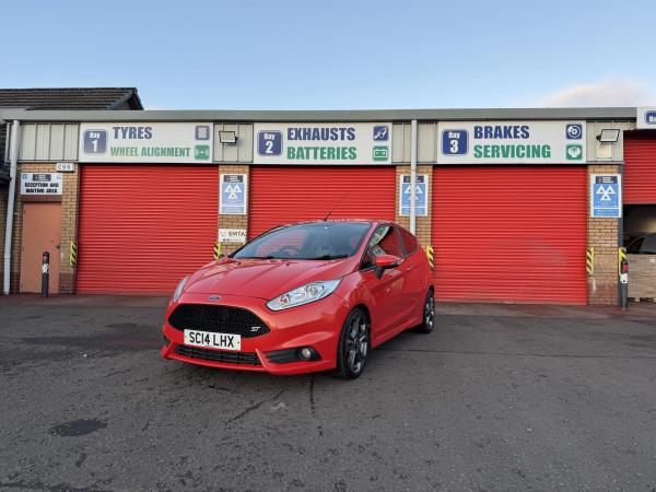 Ford Fiesta 1.6T EcoBoost ST-2 Hatchback 3dr Petrol Manual Euro 5 (182 ps)