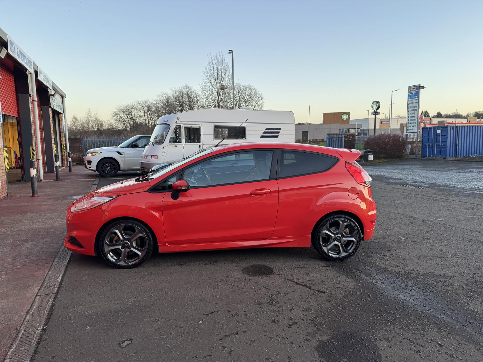 Ford Fiesta 1.6T EcoBoost ST-2 Hatchback 3dr Petrol Manual Euro 5 (182 ps)