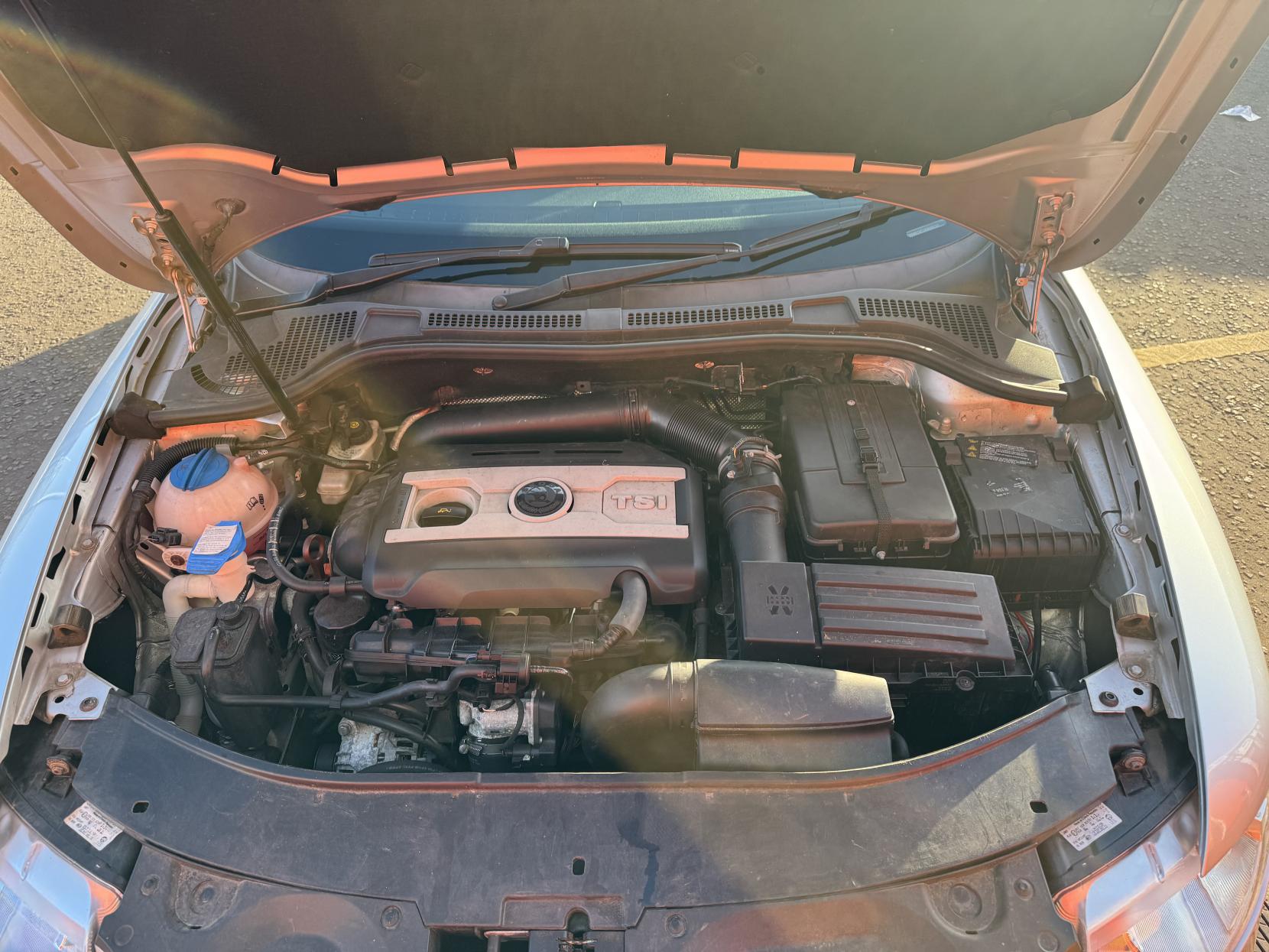 Skoda Superb 1.8 TSI Elegance Hatchback 5dr Petrol DSG Euro 4 (160 ps)