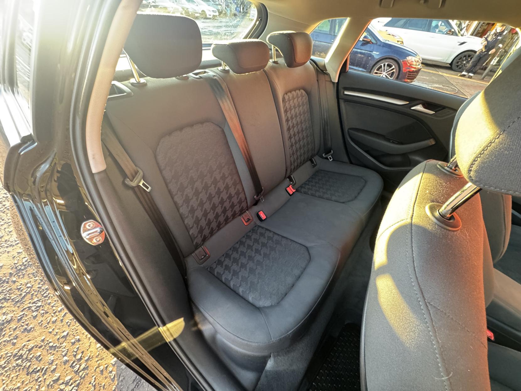 Audi A3 2.0 TDI SE Technik Sportback 5dr Diesel Manual Euro 6 (s/s) (150 ps)