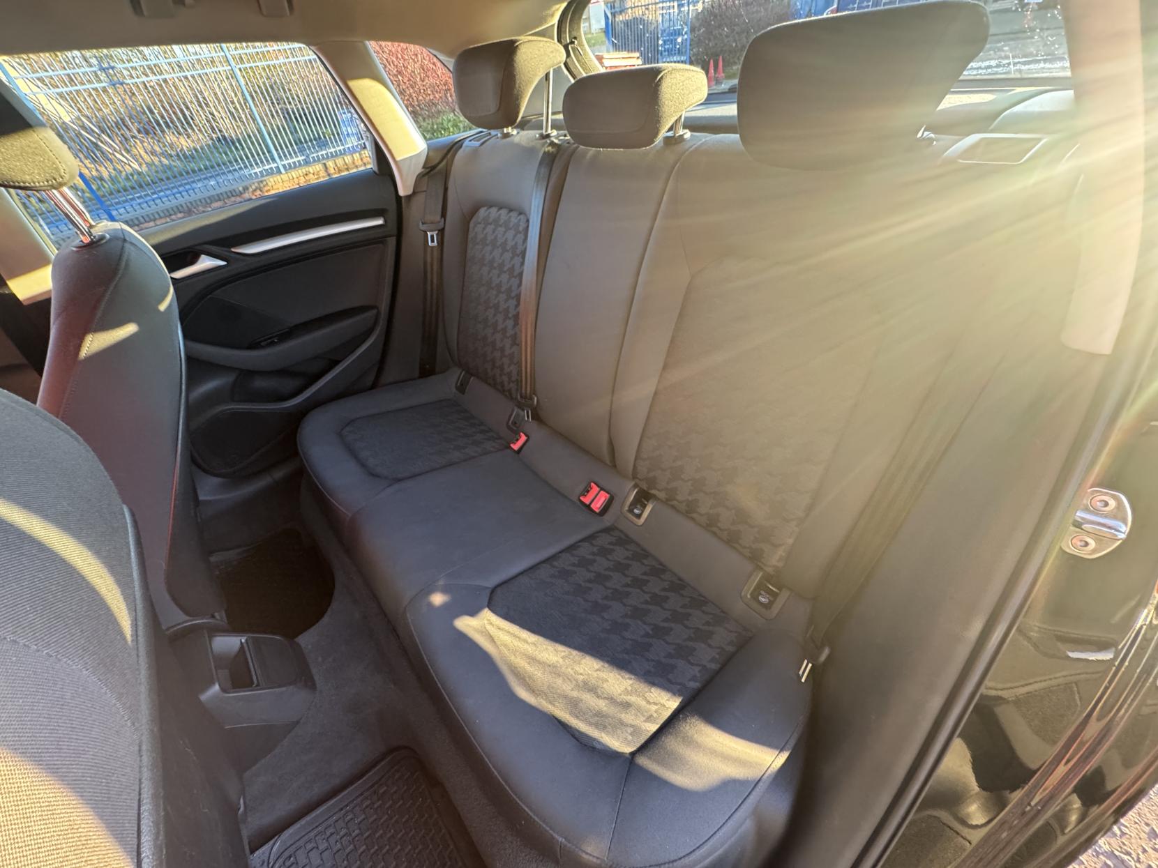 Audi A3 2.0 TDI SE Technik Sportback 5dr Diesel Manual Euro 6 (s/s) (150 ps)