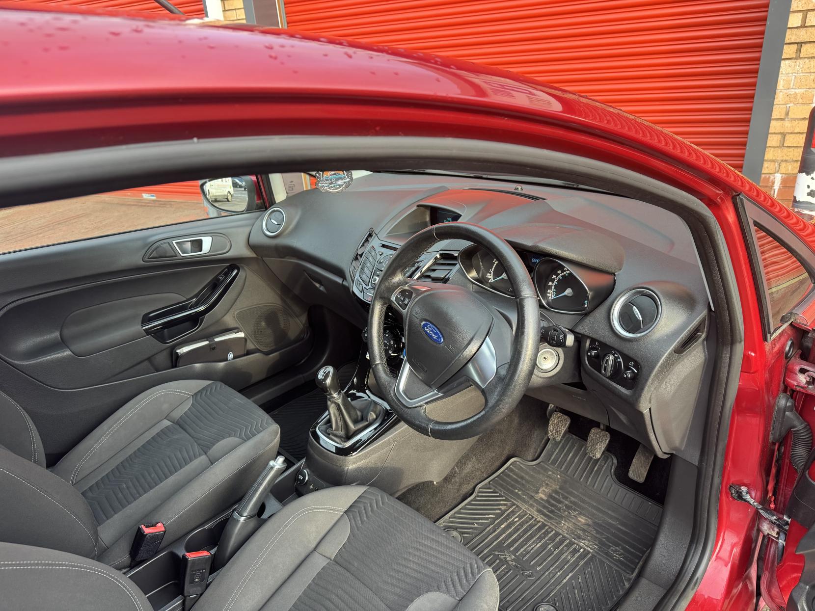 Ford Fiesta 1.25 Zetec Hatchback 3dr Petrol Manual Euro 6 (82 ps)