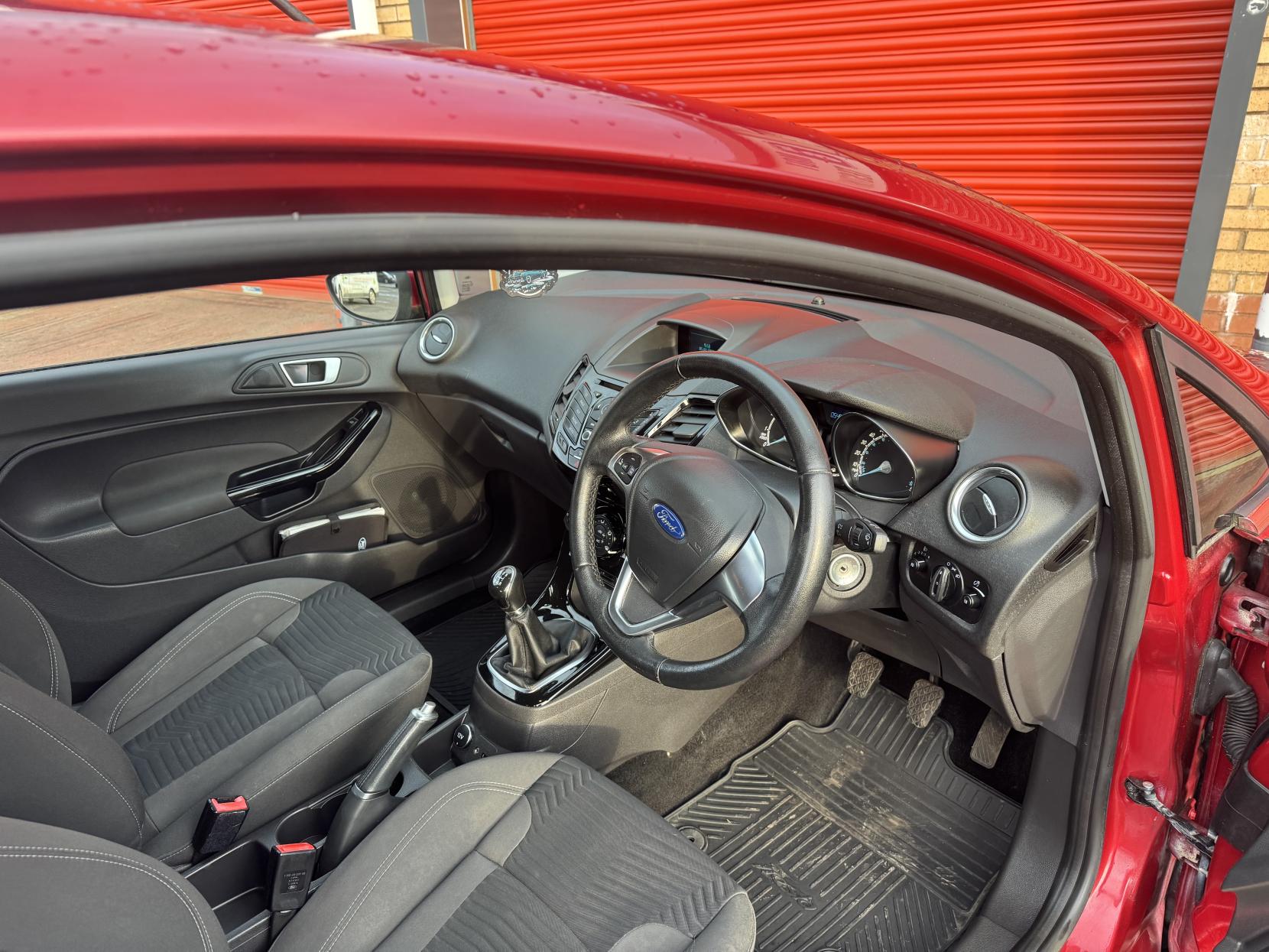 Ford Fiesta 1.25 Zetec Hatchback 3dr Petrol Manual Euro 6 (82 ps)