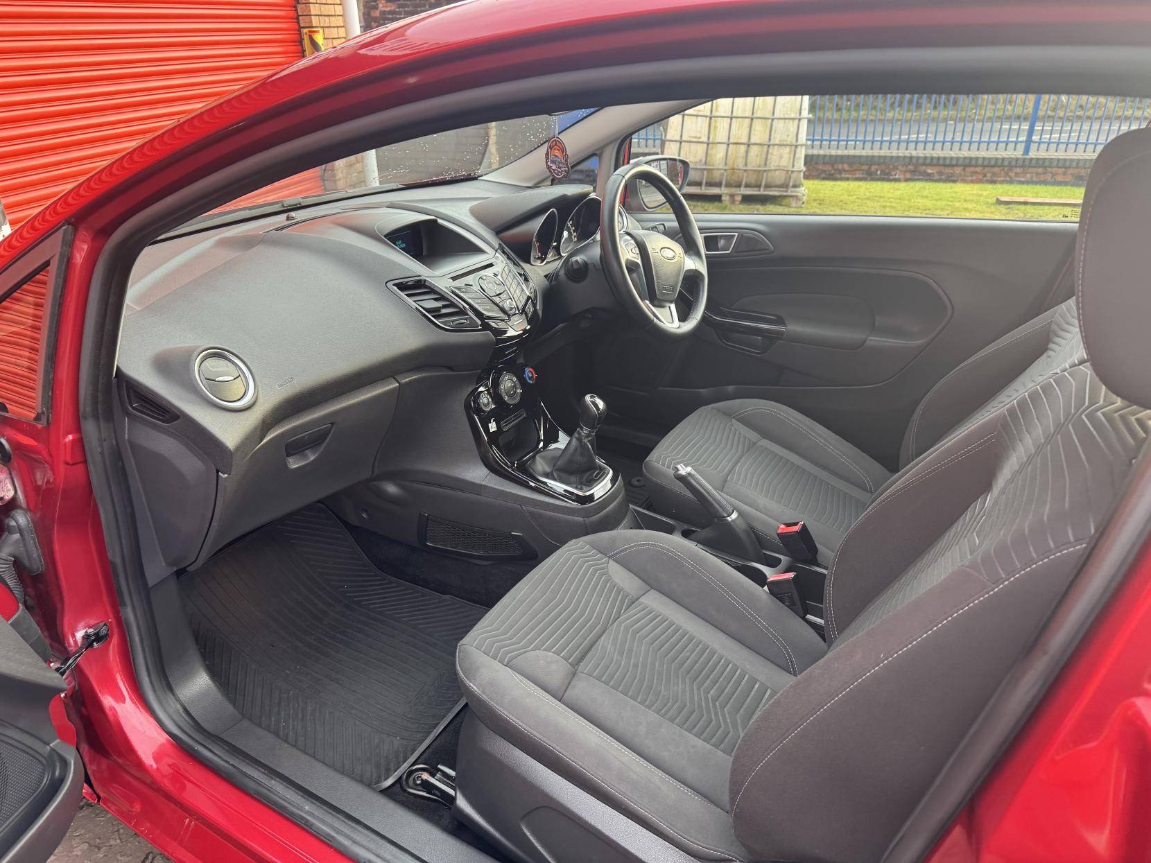 Ford Fiesta 1.25 Zetec Hatchback 3dr Petrol Manual Euro 6 (82 ps)