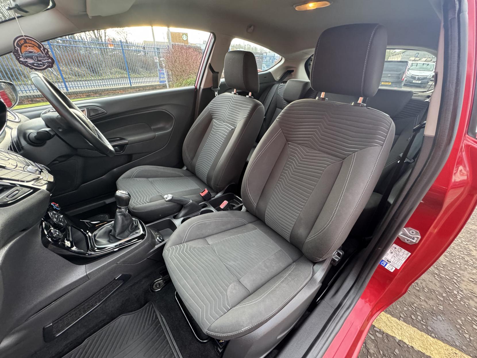 Ford Fiesta 1.25 Zetec Hatchback 3dr Petrol Manual Euro 6 (82 ps)