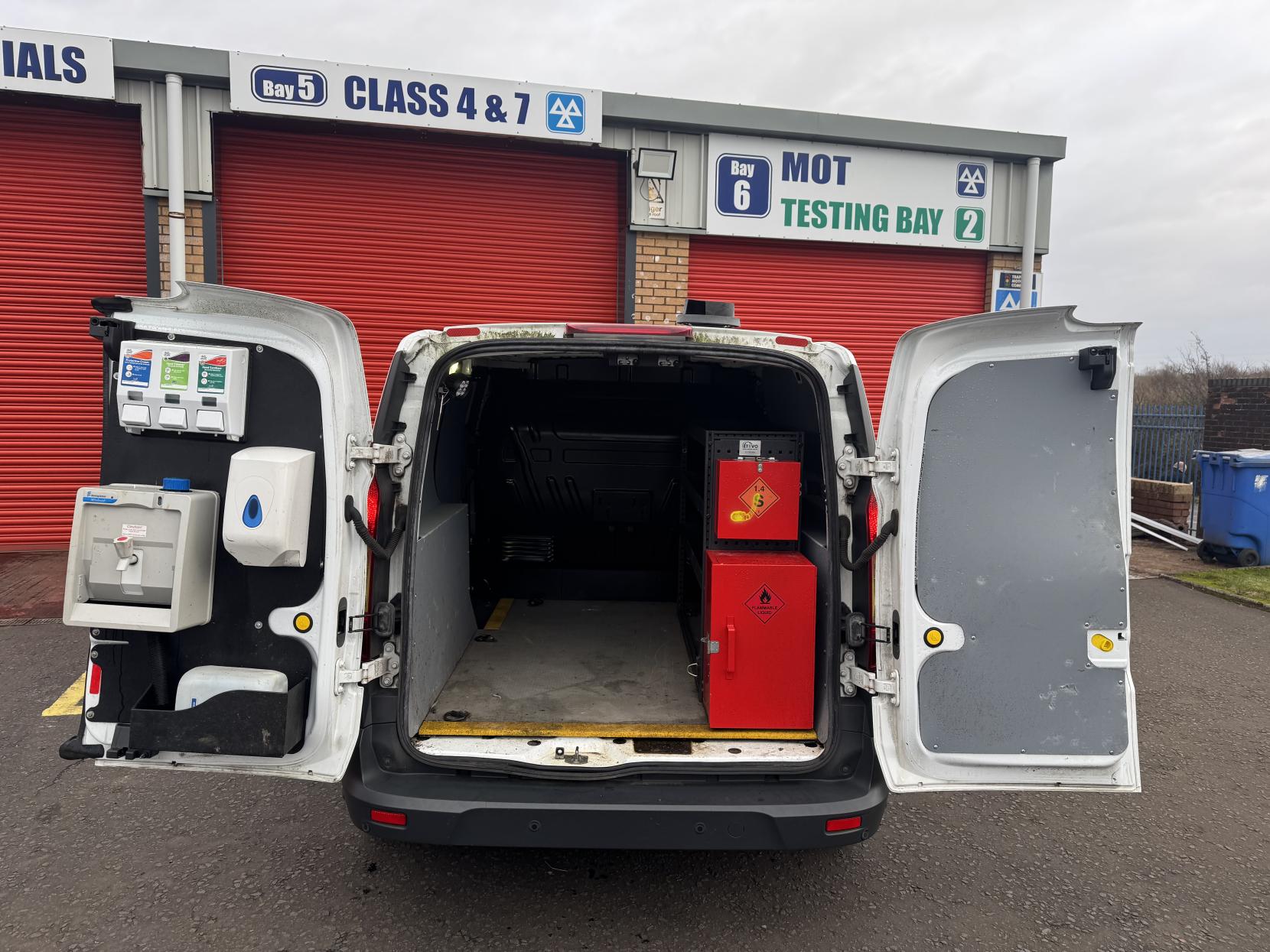 Ford Transit Connect 1.5 TDCi 220 Panel Van 5dr Diesel Manual L1 H1 (124 g/km, 99 bhp)