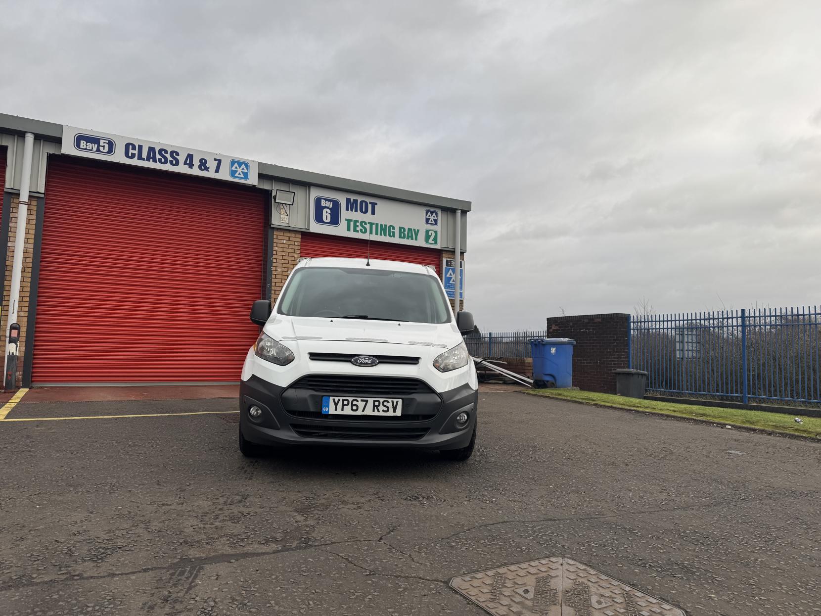 Ford Transit Connect 1.5 TDCi 220 Panel Van 5dr Diesel Manual L1 H1 (124 g/km, 99 bhp)