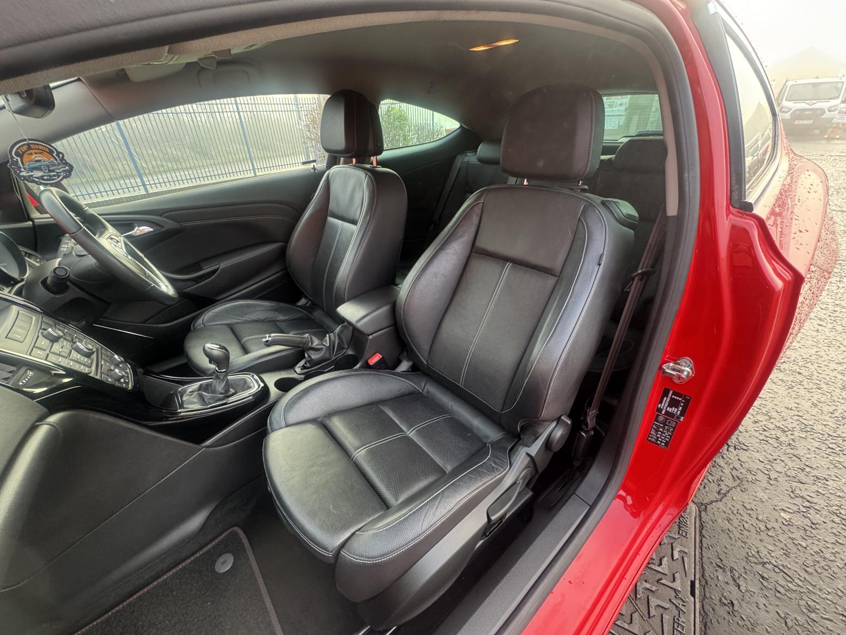 Vauxhall Astra GTC 1.4i Turbo Limited Edition Coupe 3dr Petrol Manual Euro 6 (s/s) (120 ps)