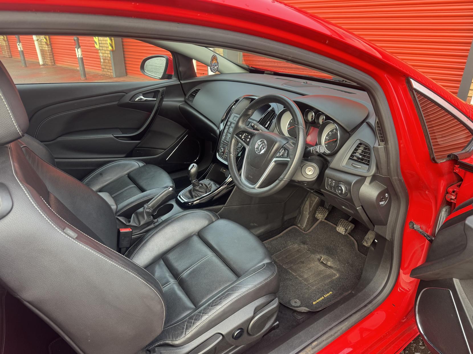 Vauxhall Astra GTC 1.4i Turbo Limited Edition Coupe 3dr Petrol Manual Euro 6 (s/s) (120 ps)