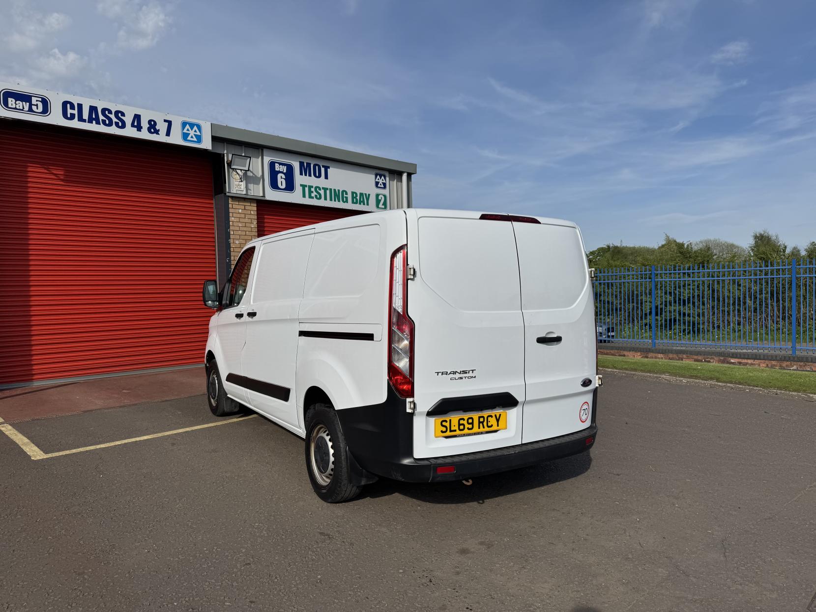 Ford Transit Custom 2.0 280 EcoBlue Leader Panel Van 5dr Diesel Manual L1 H1 Euro 6 (s/s) (105 ps)