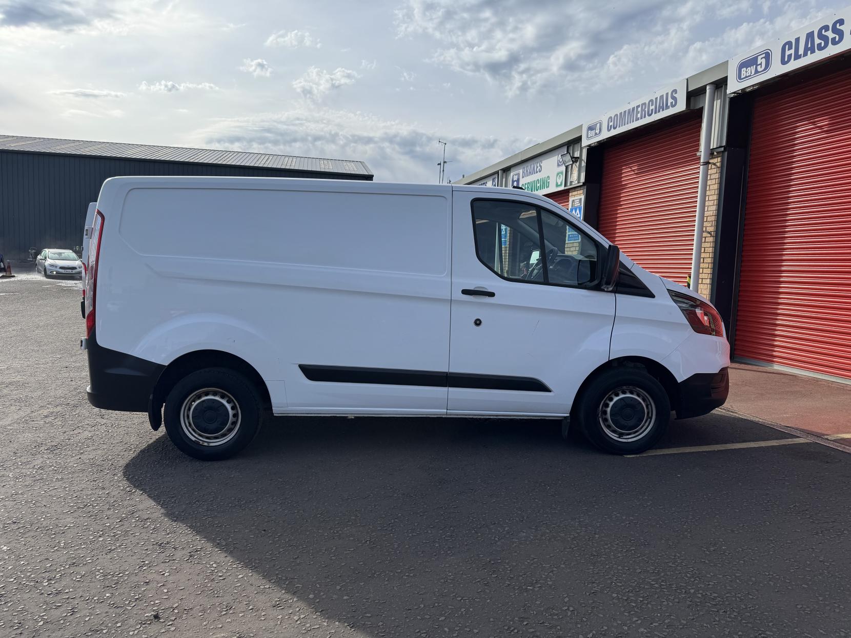 Ford Transit Custom 2.0 280 EcoBlue Leader Panel Van 5dr Diesel Manual L1 H1 Euro 6 (s/s) (105 ps)