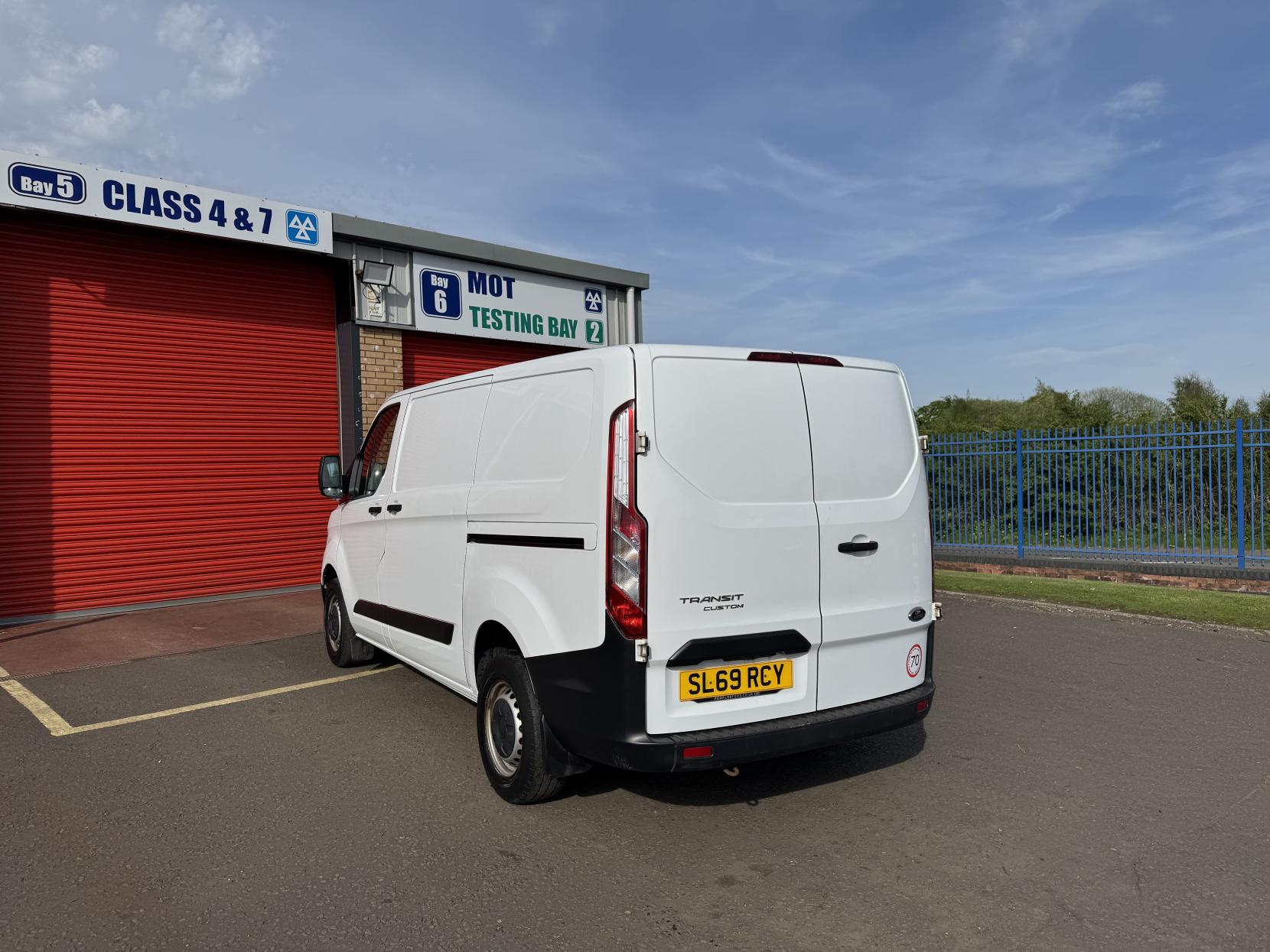Ford Transit Custom 2.0 280 EcoBlue Leader Panel Van 5dr Diesel Manual L1 H1 Euro 6 (s/s) (105 ps)