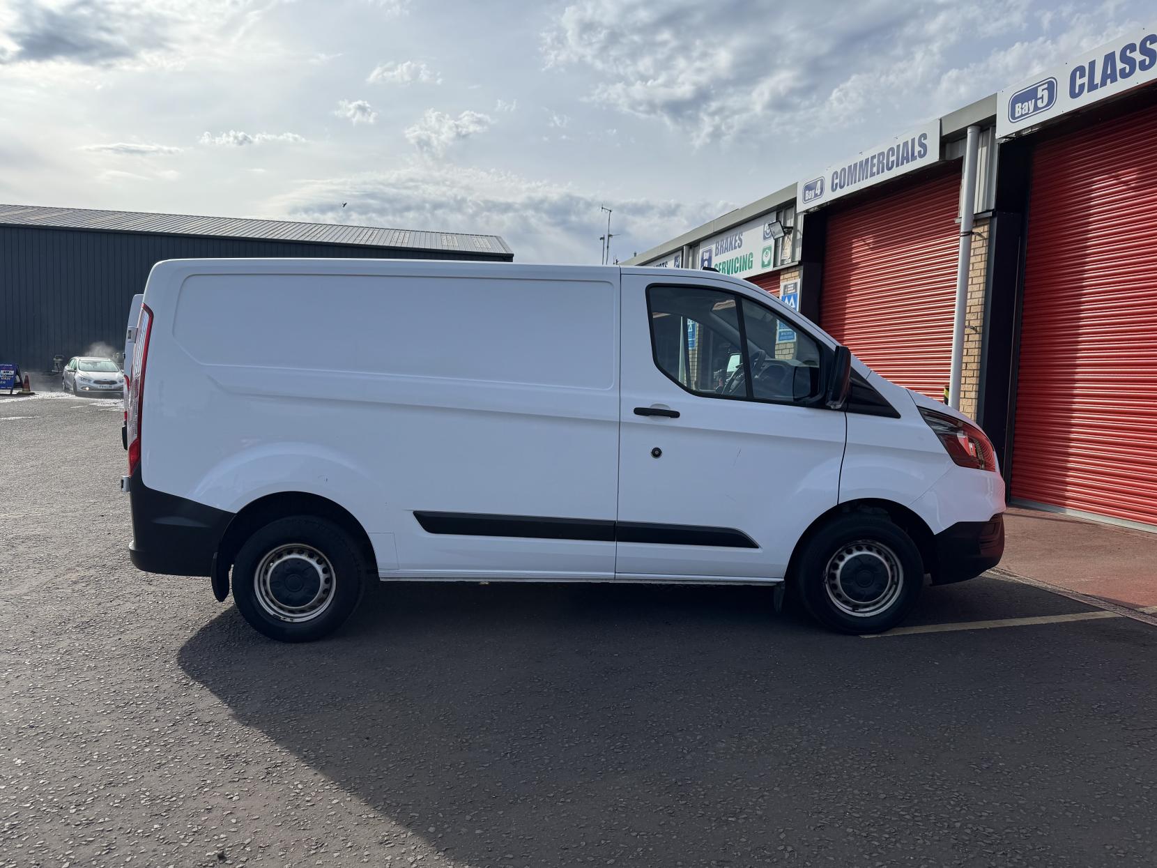 Ford Transit Custom 2.0 280 EcoBlue Leader Panel Van 5dr Diesel Manual L1 H1 Euro 6 (s/s) (105 ps)