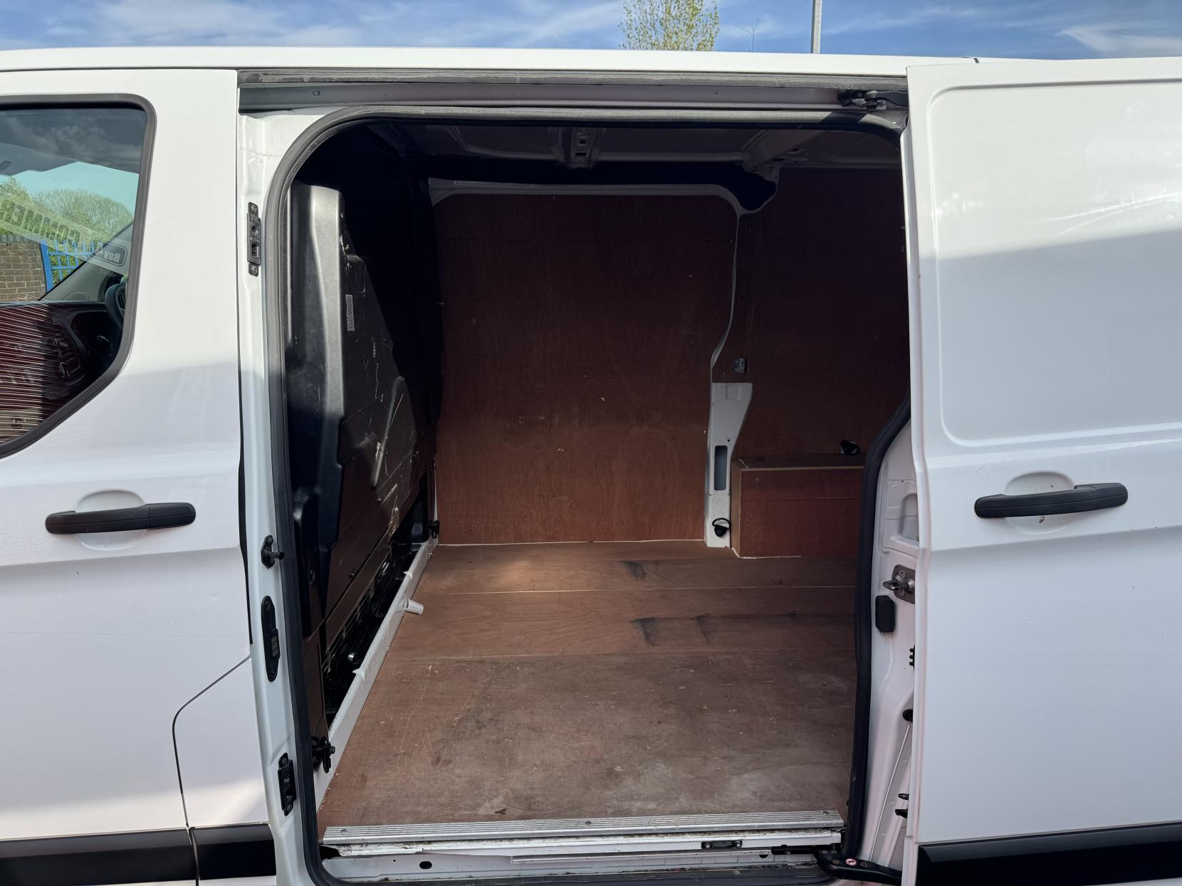 Ford Transit Custom 2.0 280 EcoBlue Leader Panel Van 5dr Diesel Manual L1 H1 Euro 6 (s/s) (105 ps)