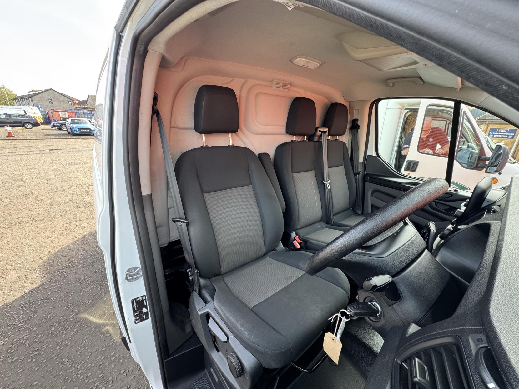 Ford Transit Custom 2.0 280 EcoBlue Leader Panel Van 5dr Diesel Manual L1 H1 Euro 6 (s/s) (105 ps)