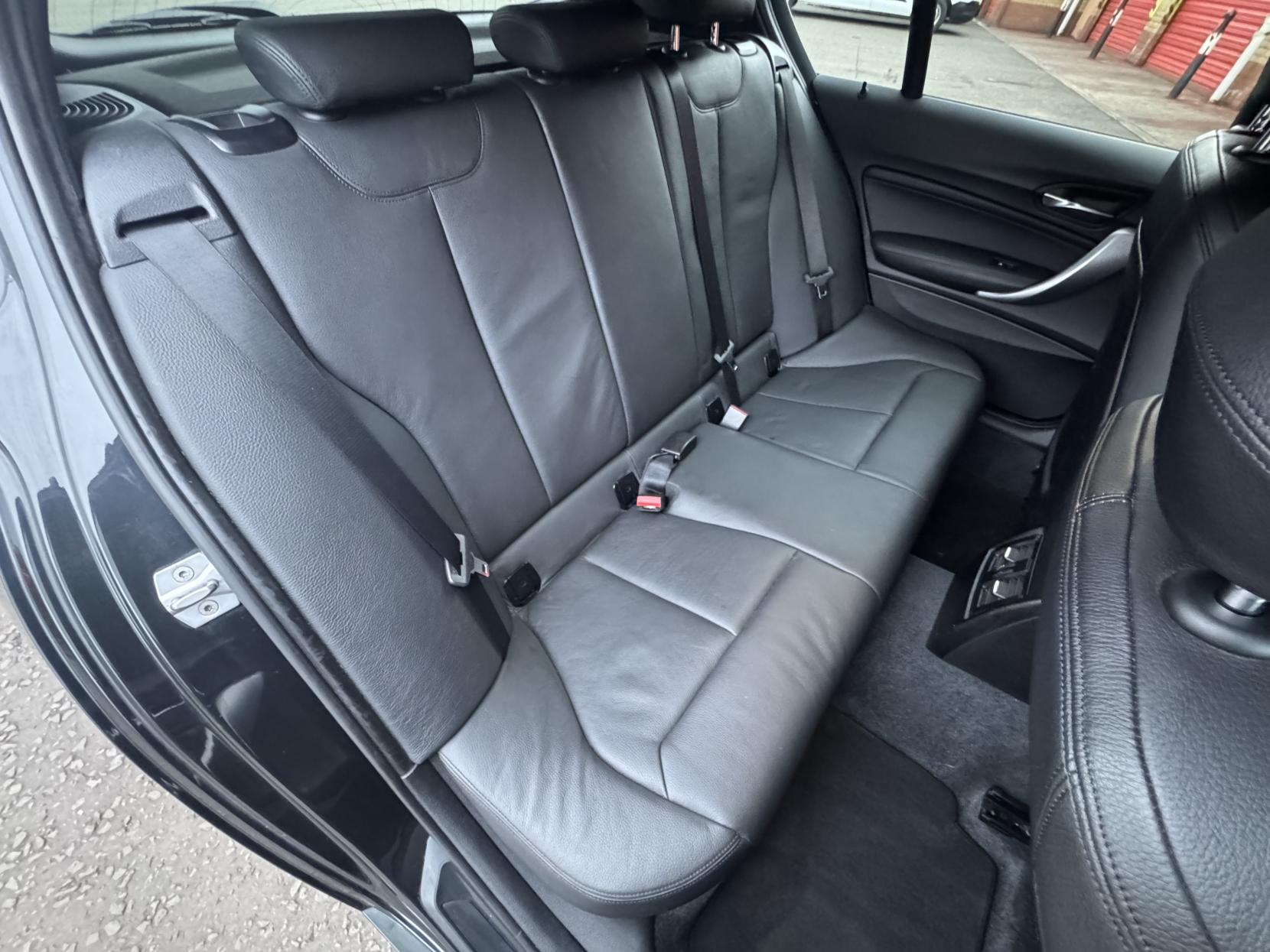 BMW 1 Series 3.0 M135i Hatchback 5dr Petrol Auto Euro 5 (s/s) (320 ps)