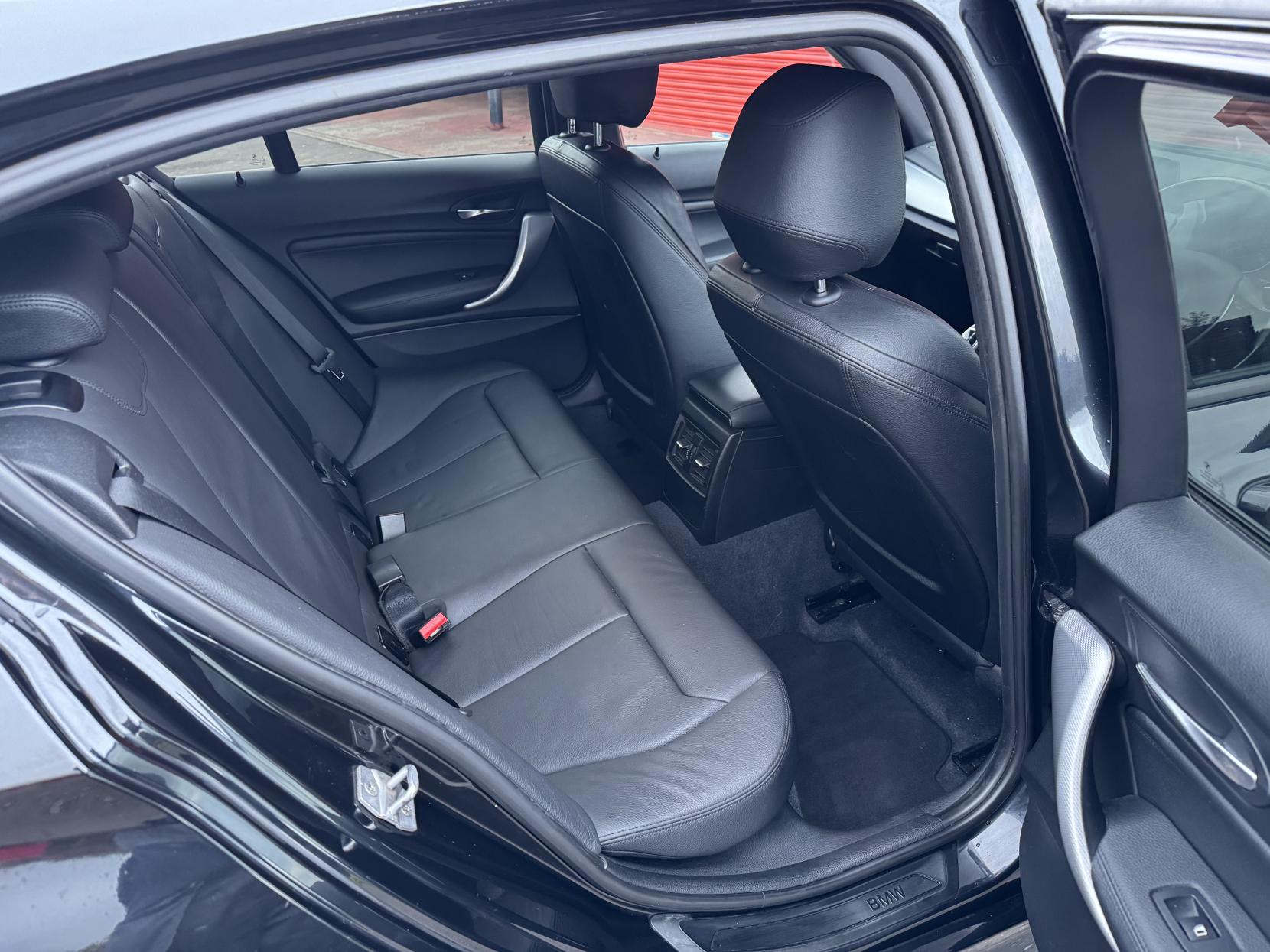 BMW 1 Series 3.0 M135i Hatchback 5dr Petrol Auto Euro 5 (s/s) (320 ps)