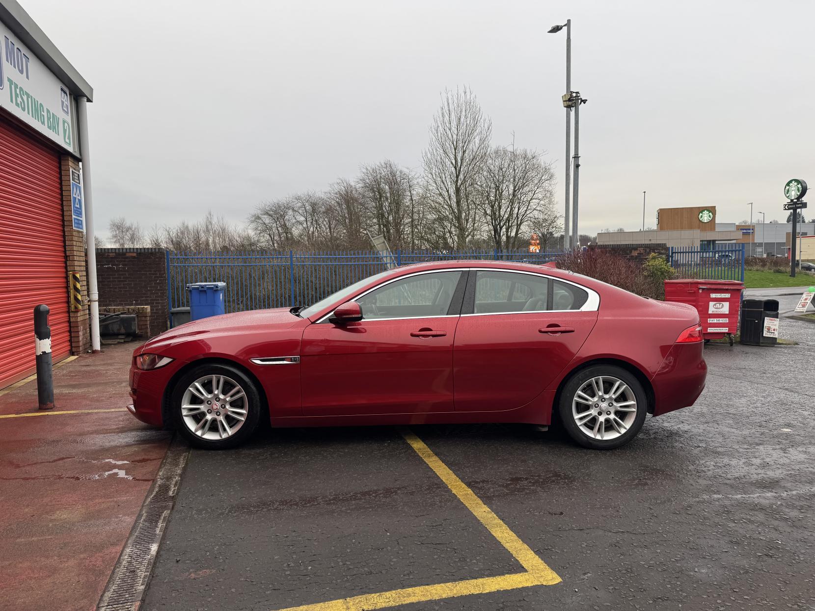 Jaguar XE 2.0d Prestige Saloon 4dr Diesel Auto Euro 6 (s/s) (180 ps)
