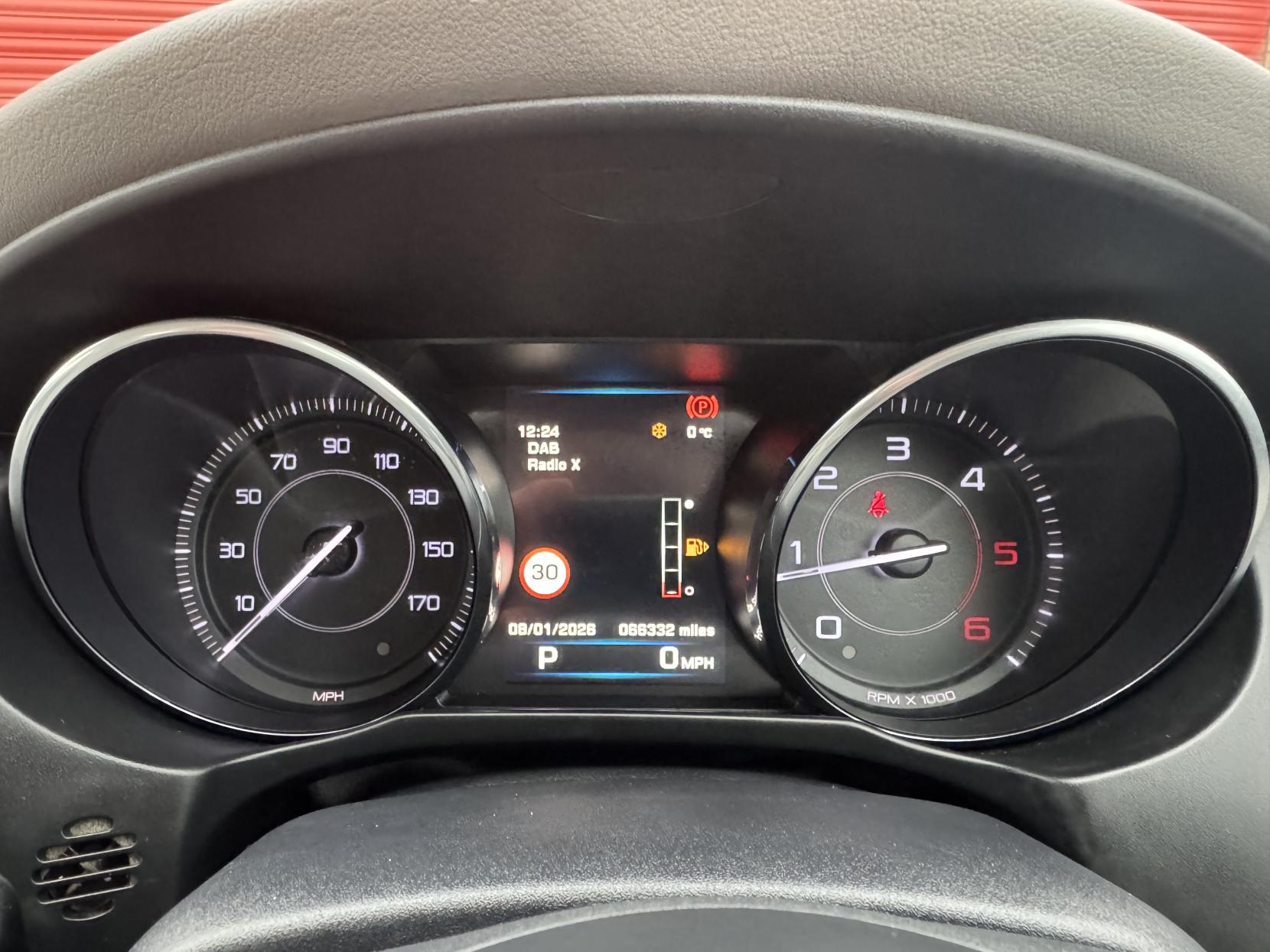 Jaguar XE 2.0d Prestige Saloon 4dr Diesel Auto Euro 6 (s/s) (180 ps)