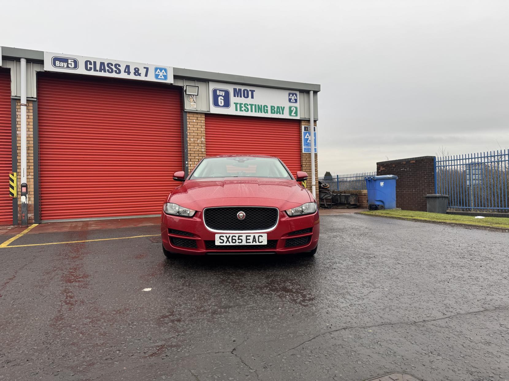 Jaguar XE 2.0d Prestige Saloon 4dr Diesel Auto Euro 6 (s/s) (180 ps)