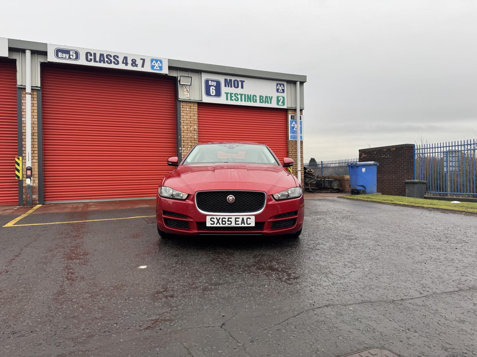 Jaguar XE 2.0d Prestige Saloon 4dr Diesel Auto Euro 6 (s/s) (180 ps)