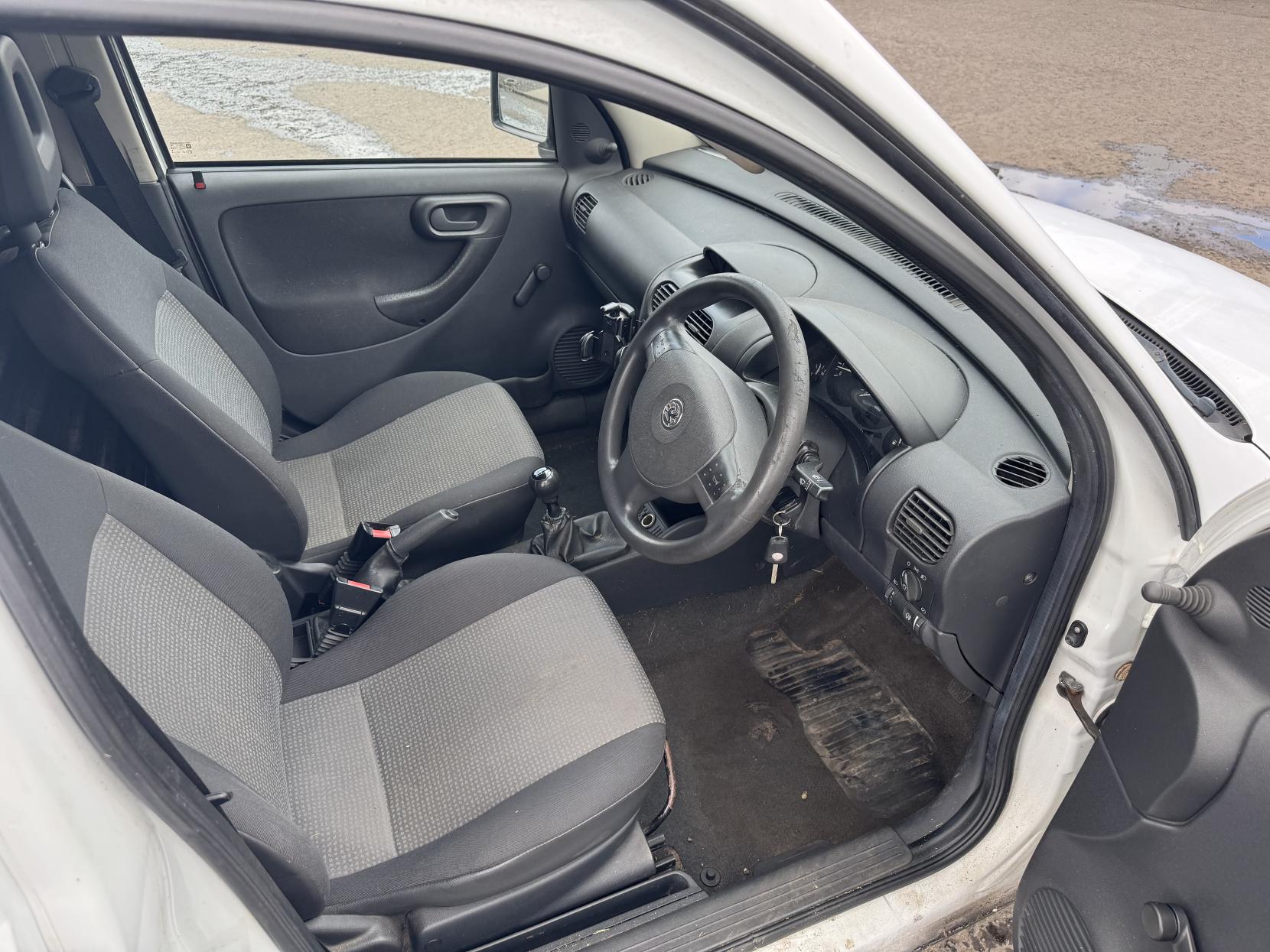 Vauxhall Combo 1.7 CDTi 1700 16v Panel Van 3dr Diesel Manual (140 g/km, 99 bhp)
