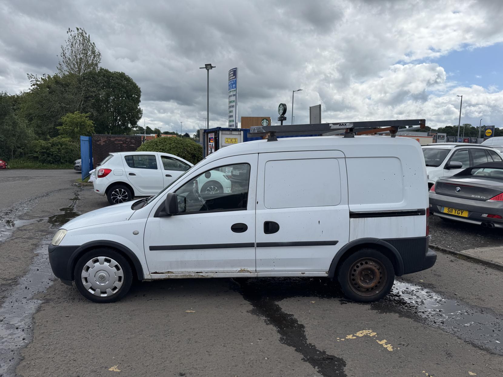 Vauxhall Combo 1.7 CDTi 1700 16v Panel Van 3dr Diesel Manual (140 g/km, 99 bhp)