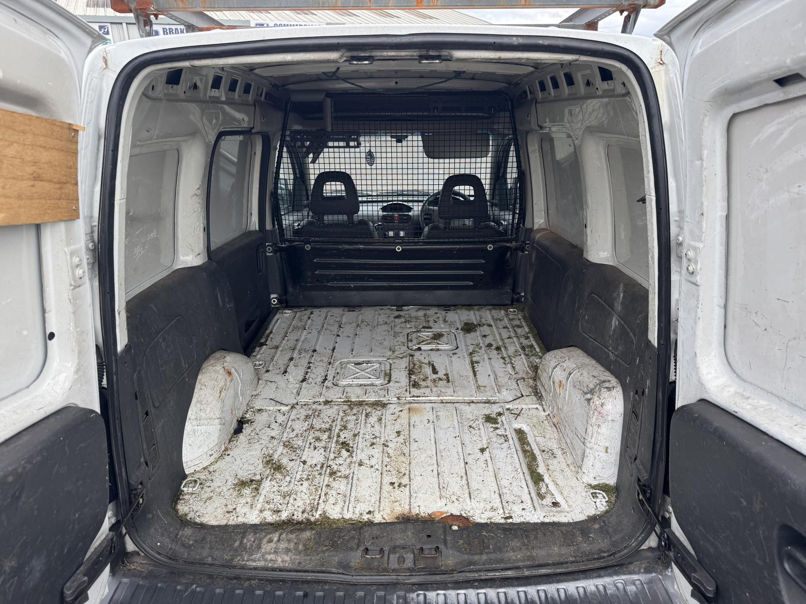 Vauxhall Combo 1.7 CDTi 1700 16v Panel Van 3dr Diesel Manual (140 g/km, 99 bhp)